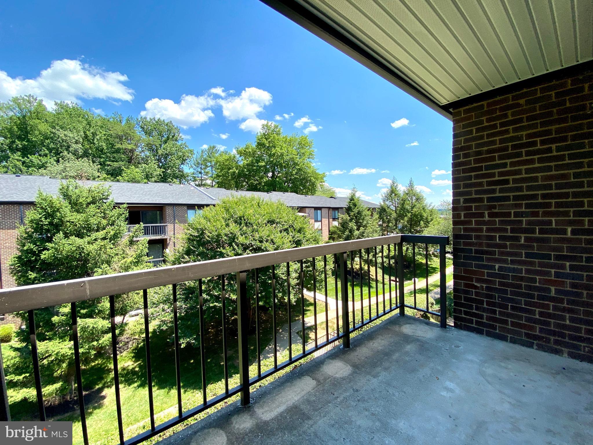 HAWTHORNE VILLAGE - Residential