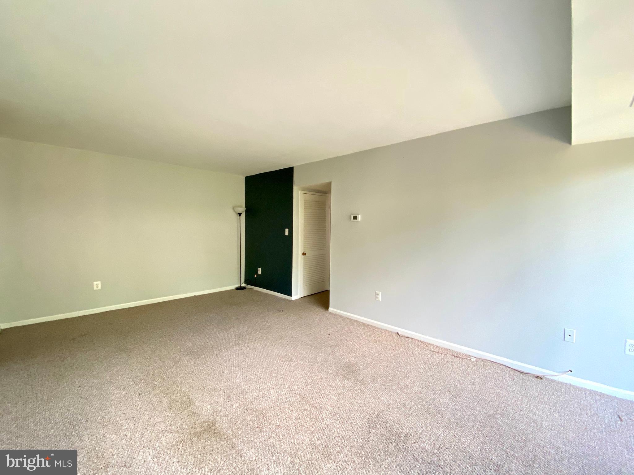 HAWTHORNE VILLAGE - Residential