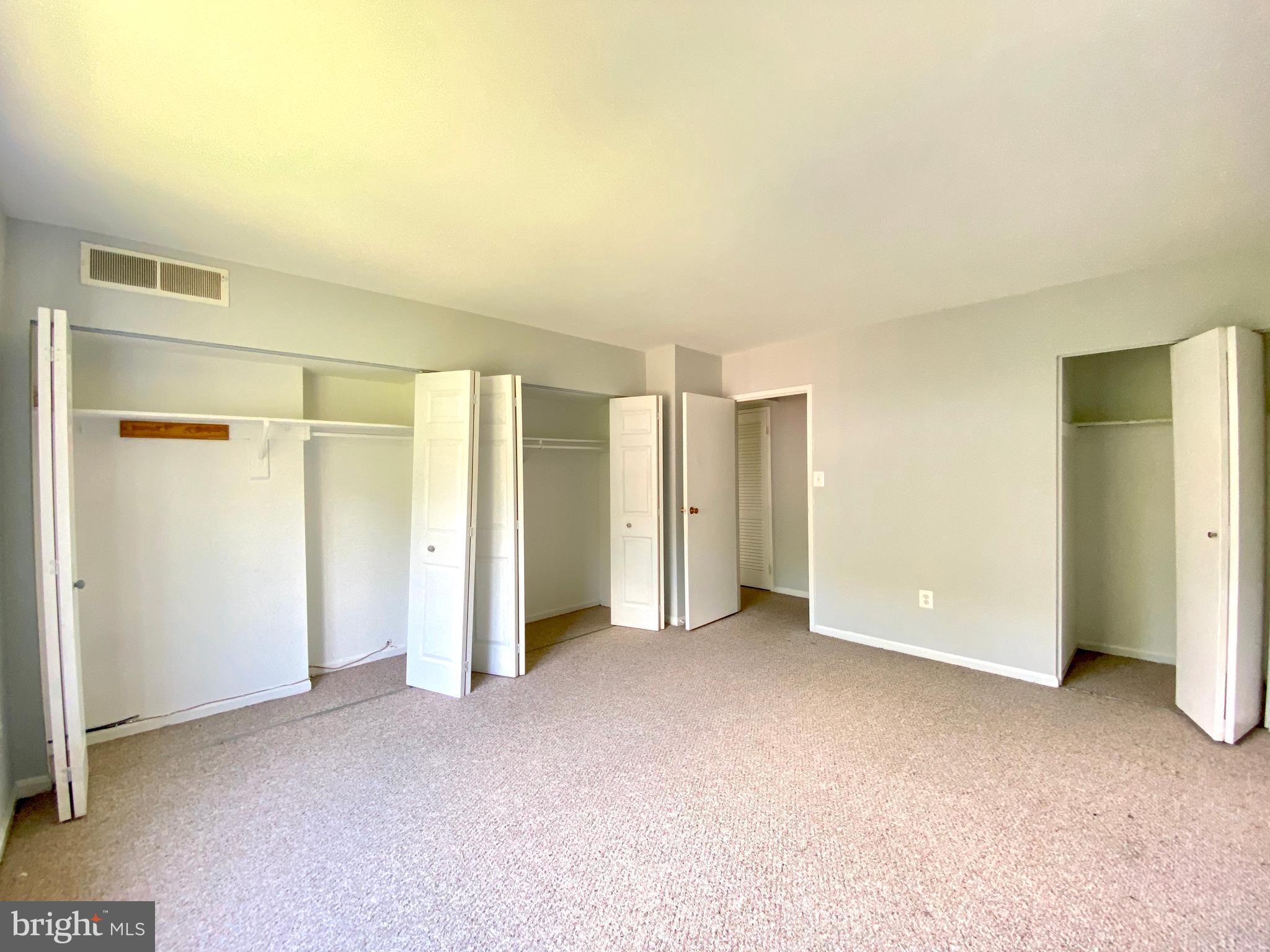 HAWTHORNE VILLAGE - Residential