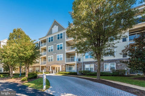 Photo of 2500 Waterside Drive #304, FREDERICK, MD 21701 (MLS # MDFR2088116)