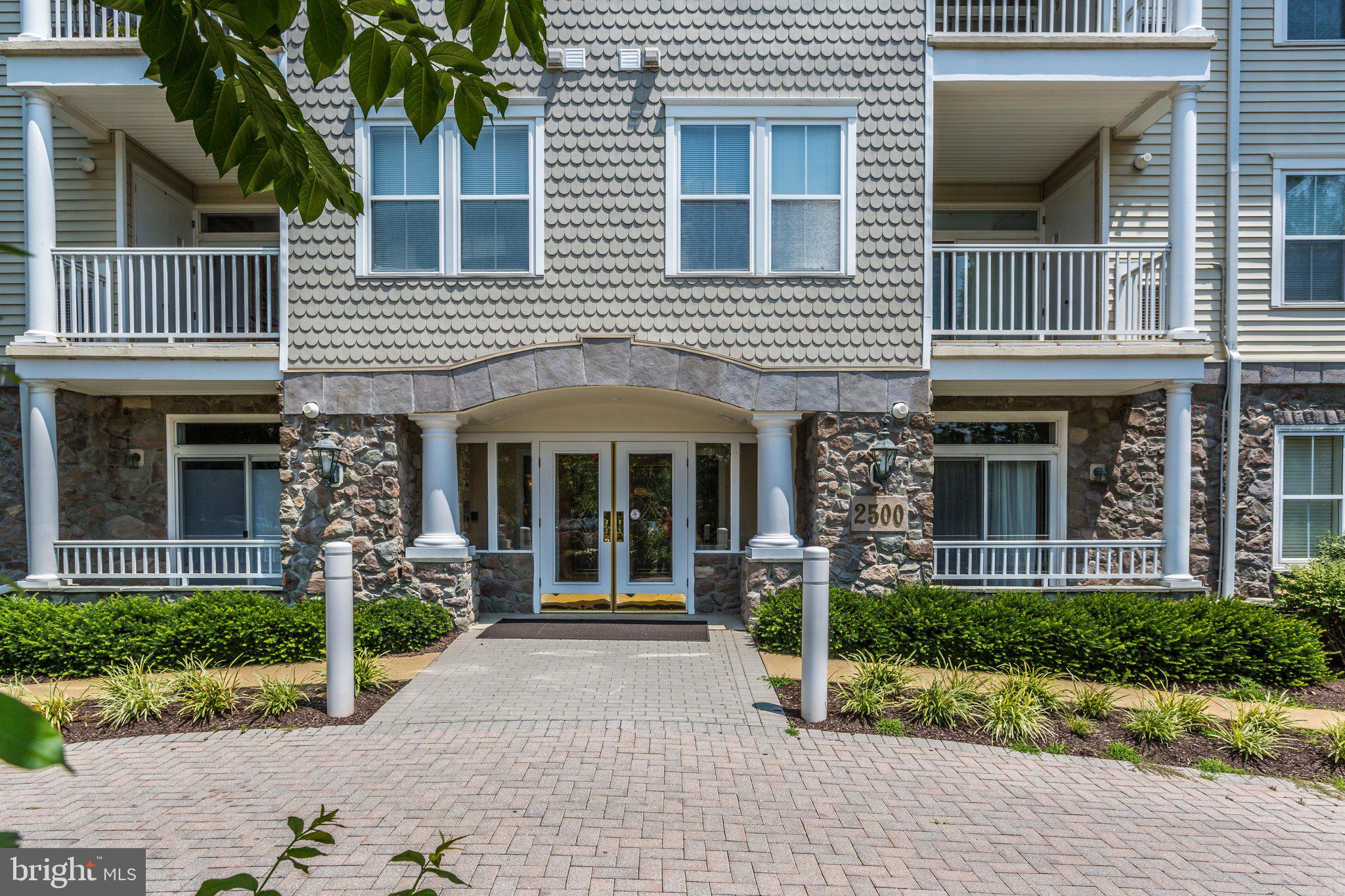 2500 WATERSIDE DRIVE 304