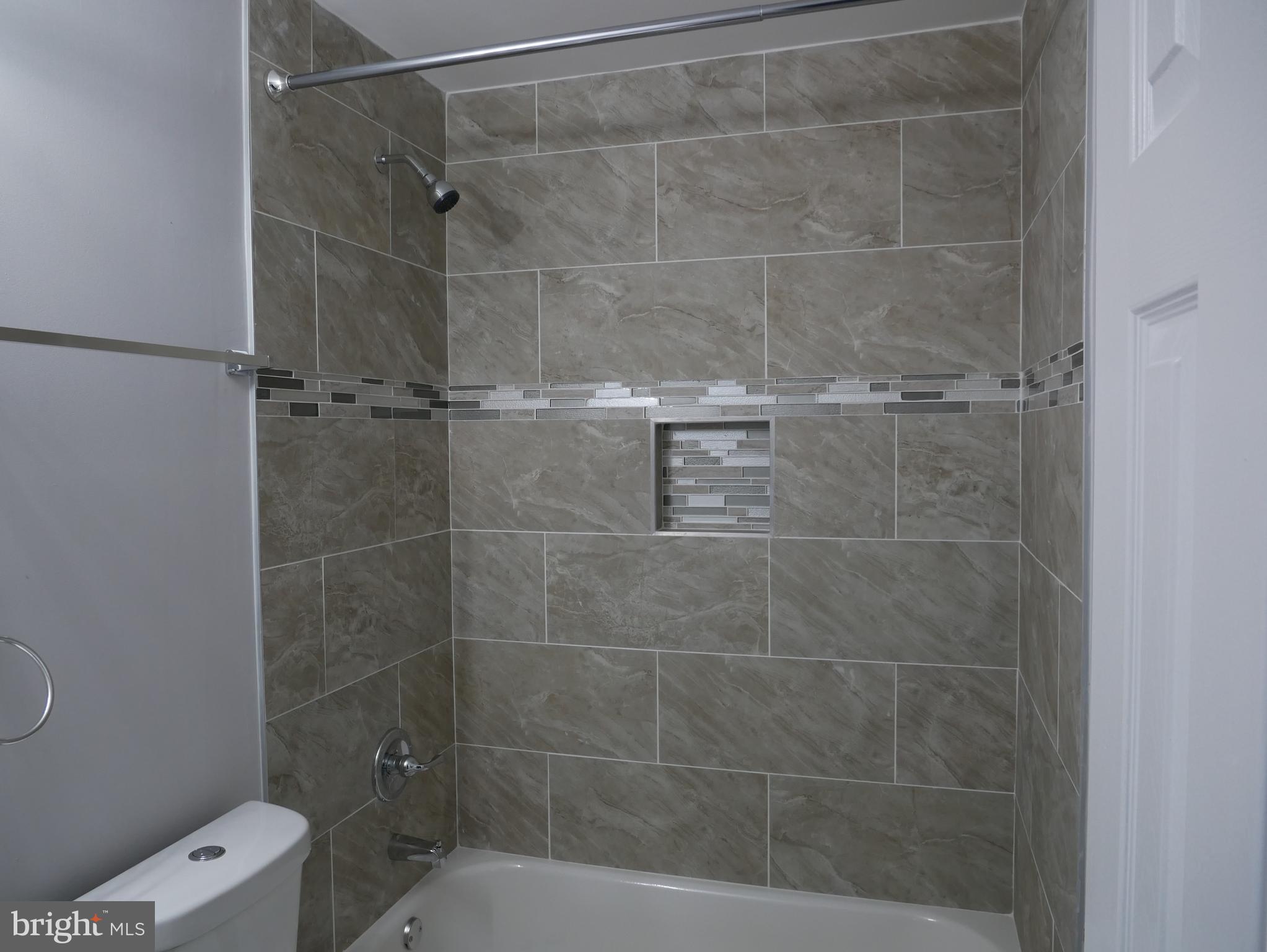 ANDOVER HEIGHTS - Residential Lease