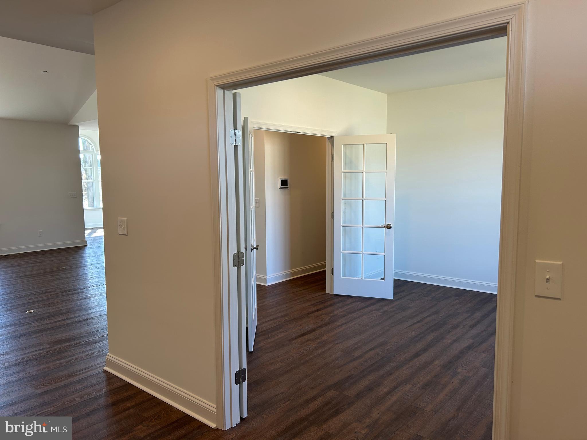 QUEEN ANNE COLONY - Residential