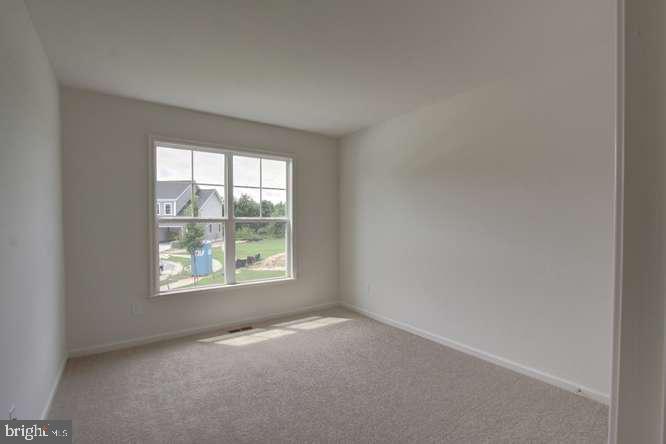 QUEEN ANNE COLONY - Residential