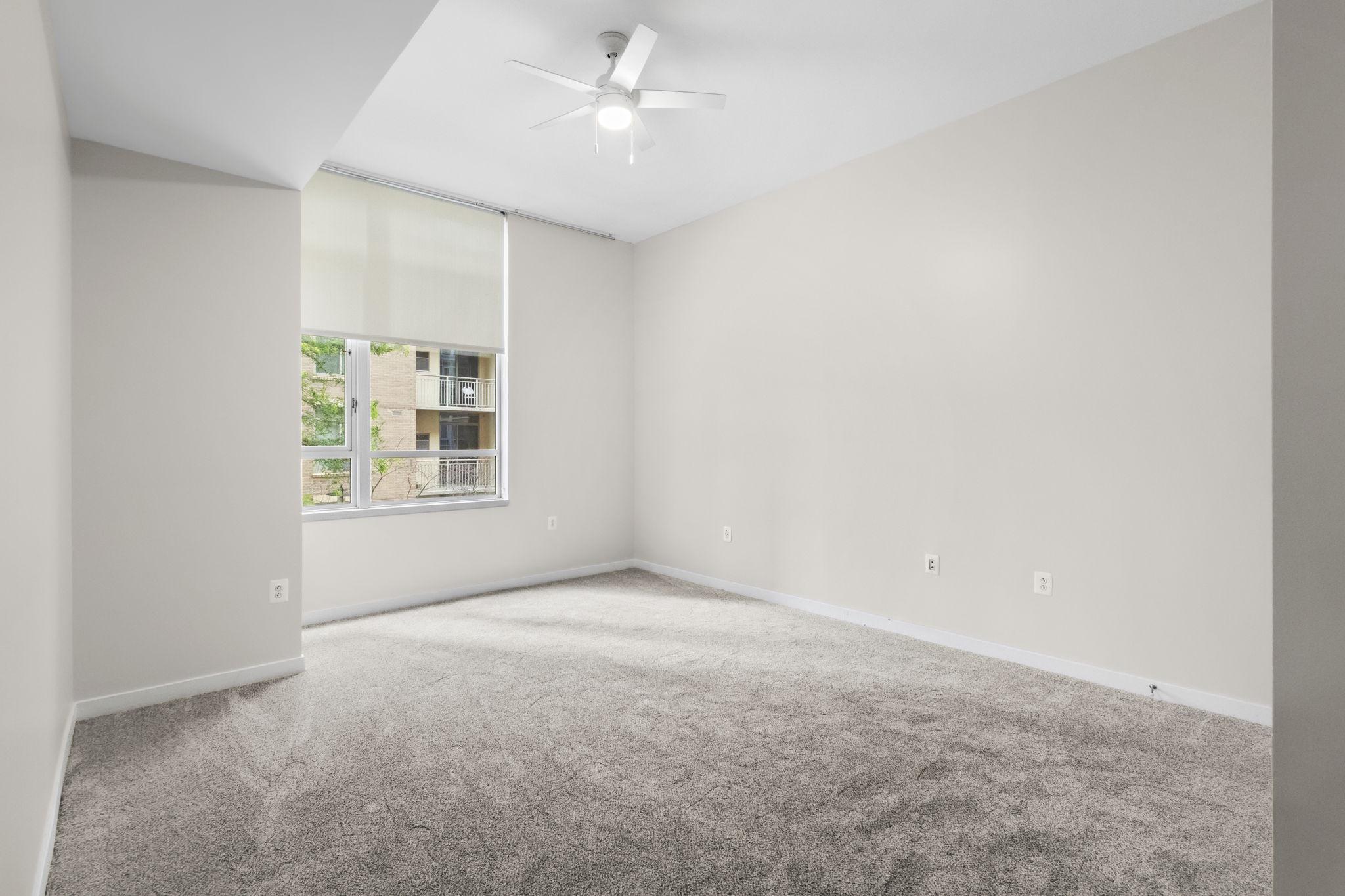 RESTON TOWN CENTER - Residential