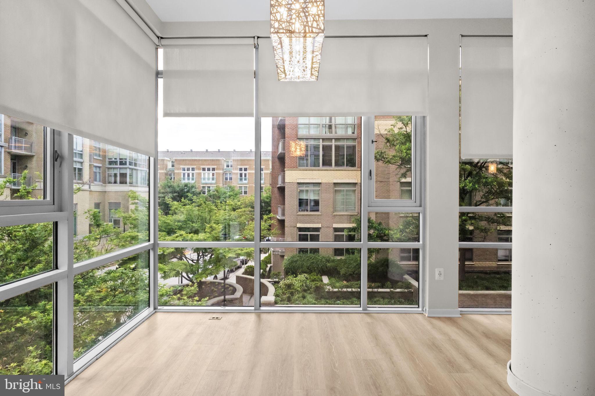 RESTON TOWN CENTER - Residential