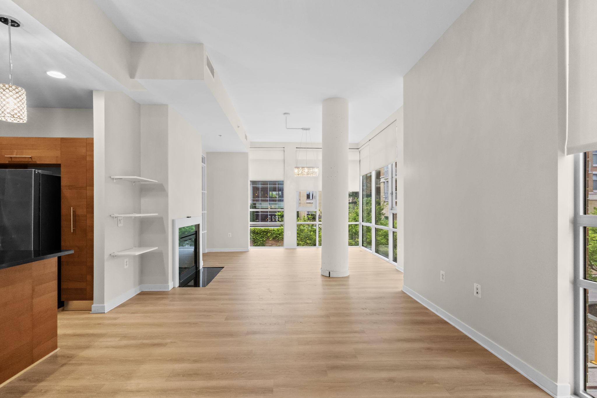 RESTON TOWN CENTER - Residential