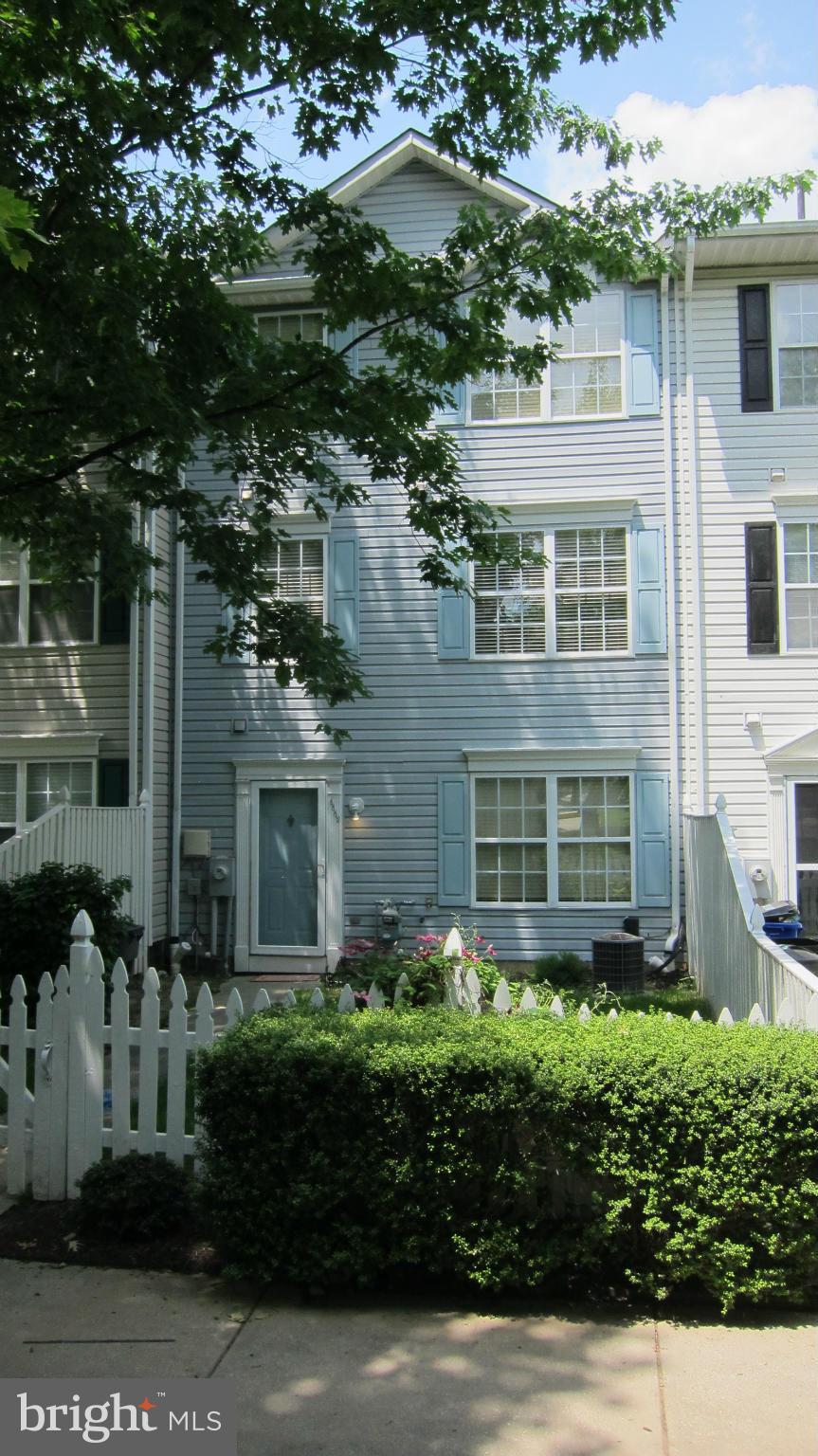 COLUMBIA PARK - Residential Lease