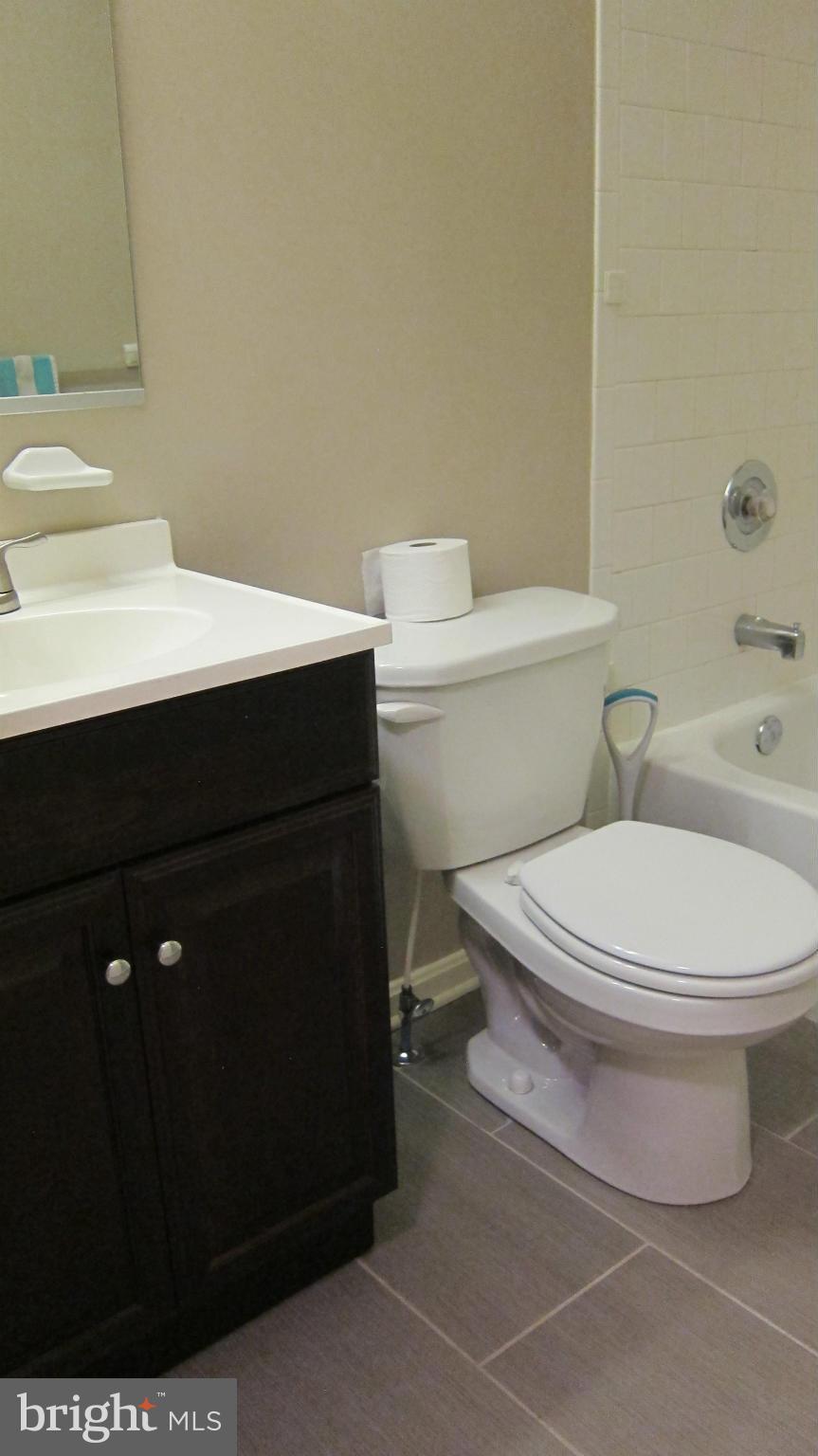 COLUMBIA PARK - Residential Lease