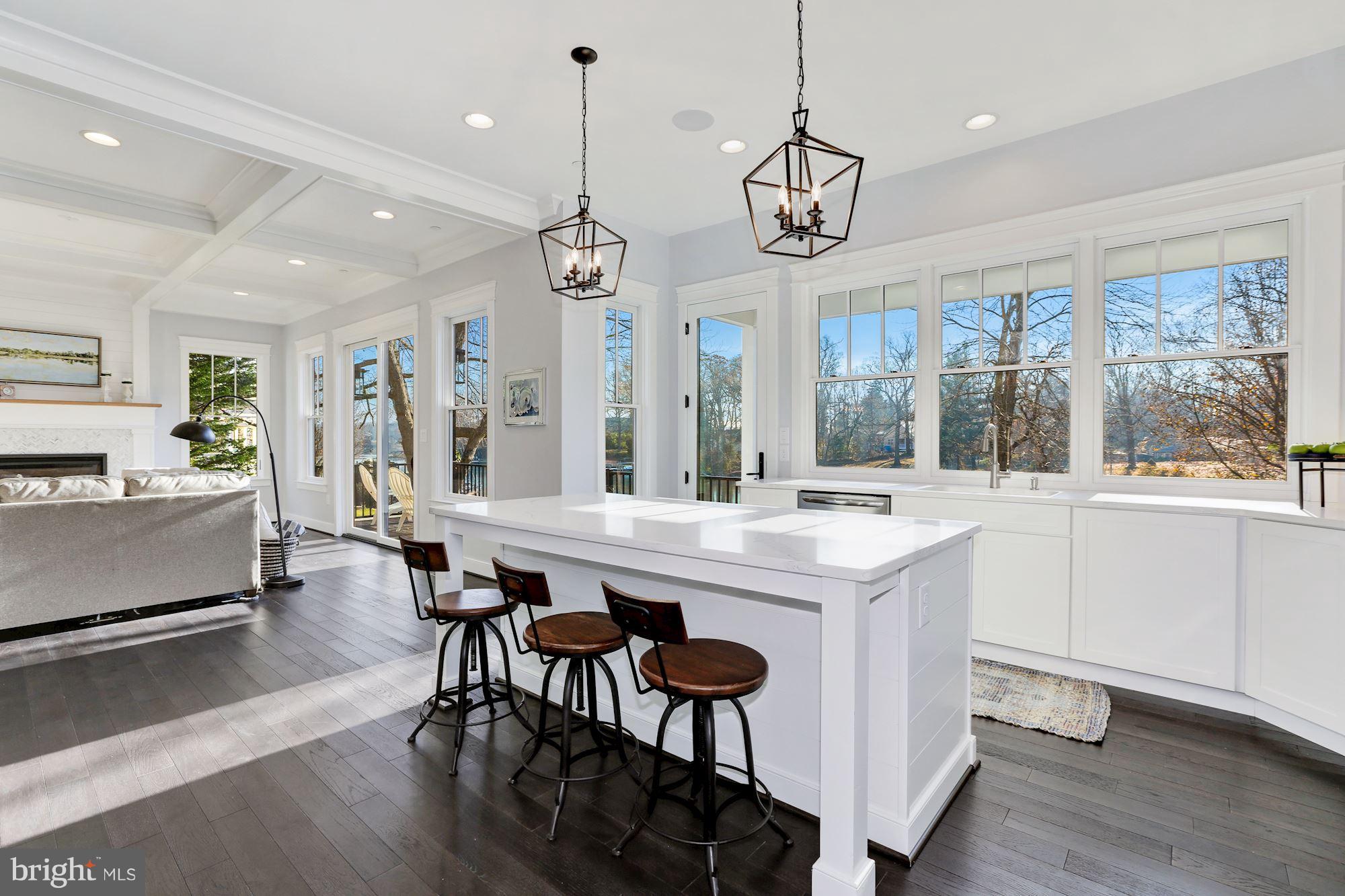 WHITEHALL BEACH - Residential