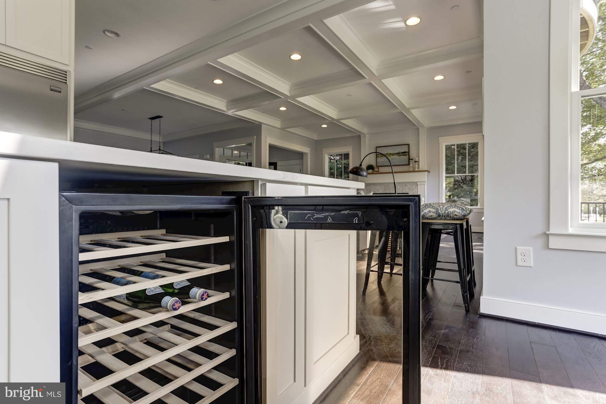 WHITEHALL BEACH - Residential