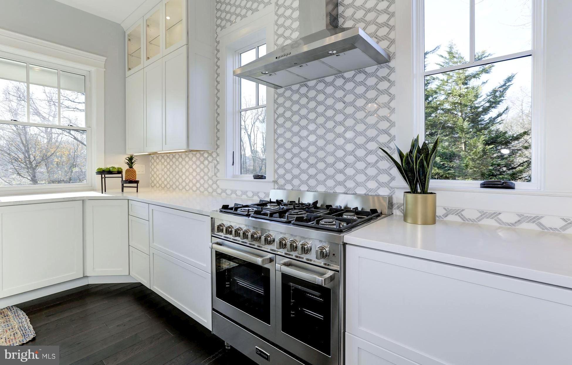 WHITEHALL BEACH - Residential