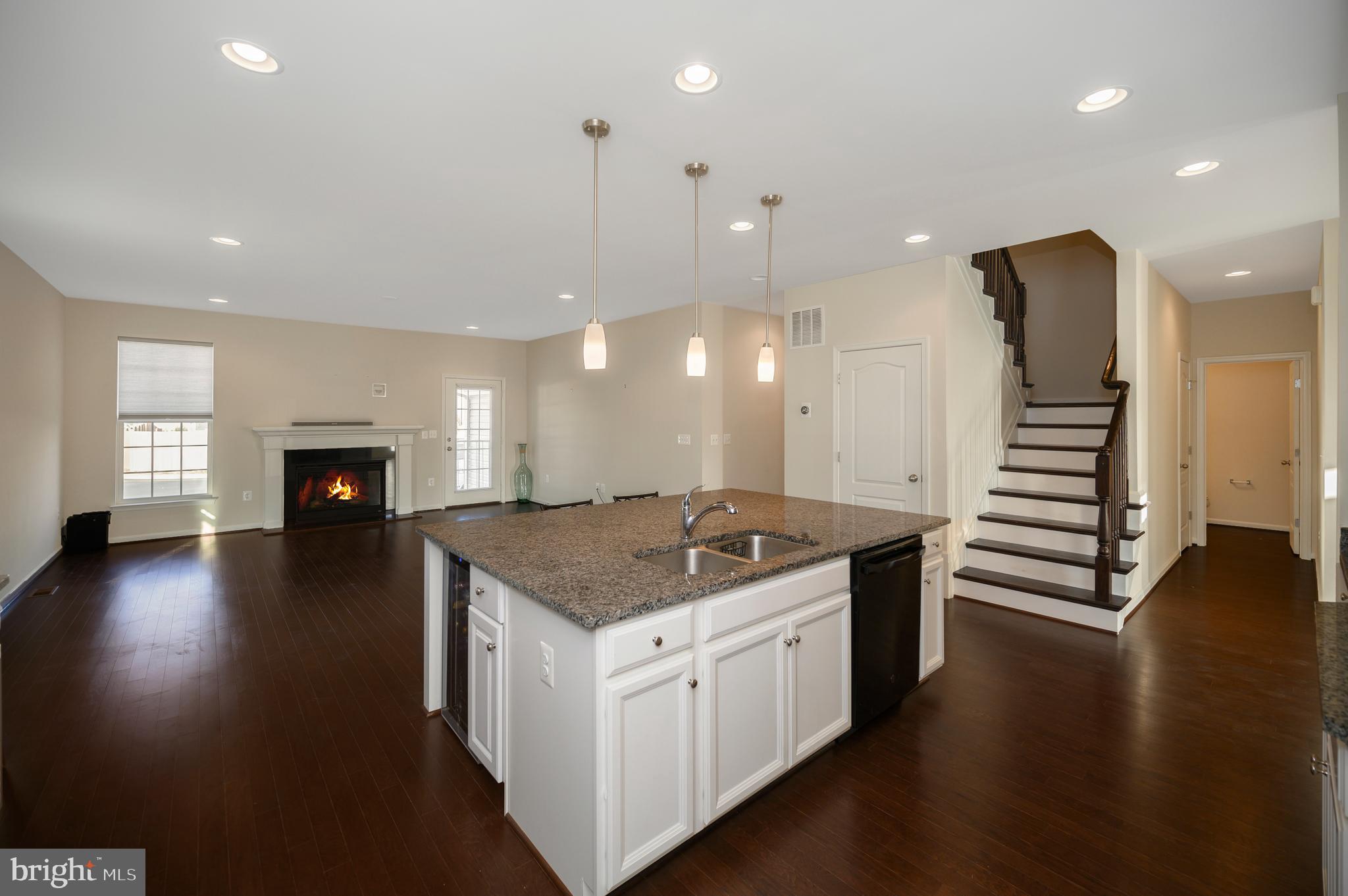 EMBREY MILL - Residential Lease