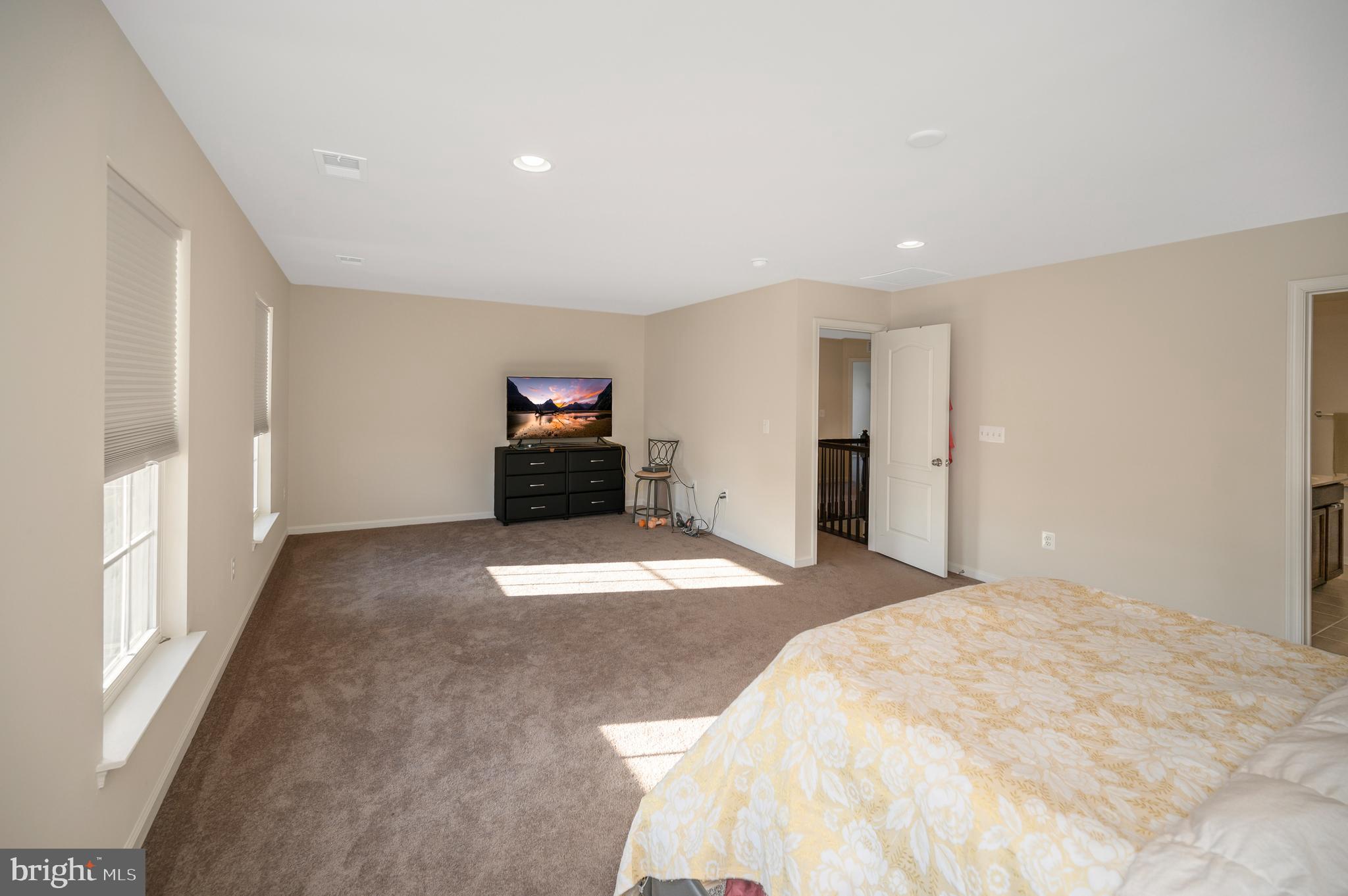 EMBREY MILL - Residential Lease