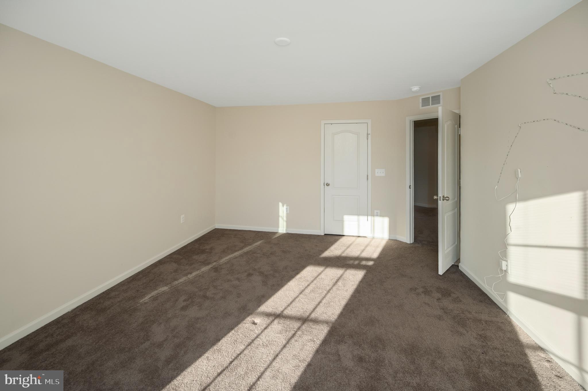 EMBREY MILL - Residential Lease