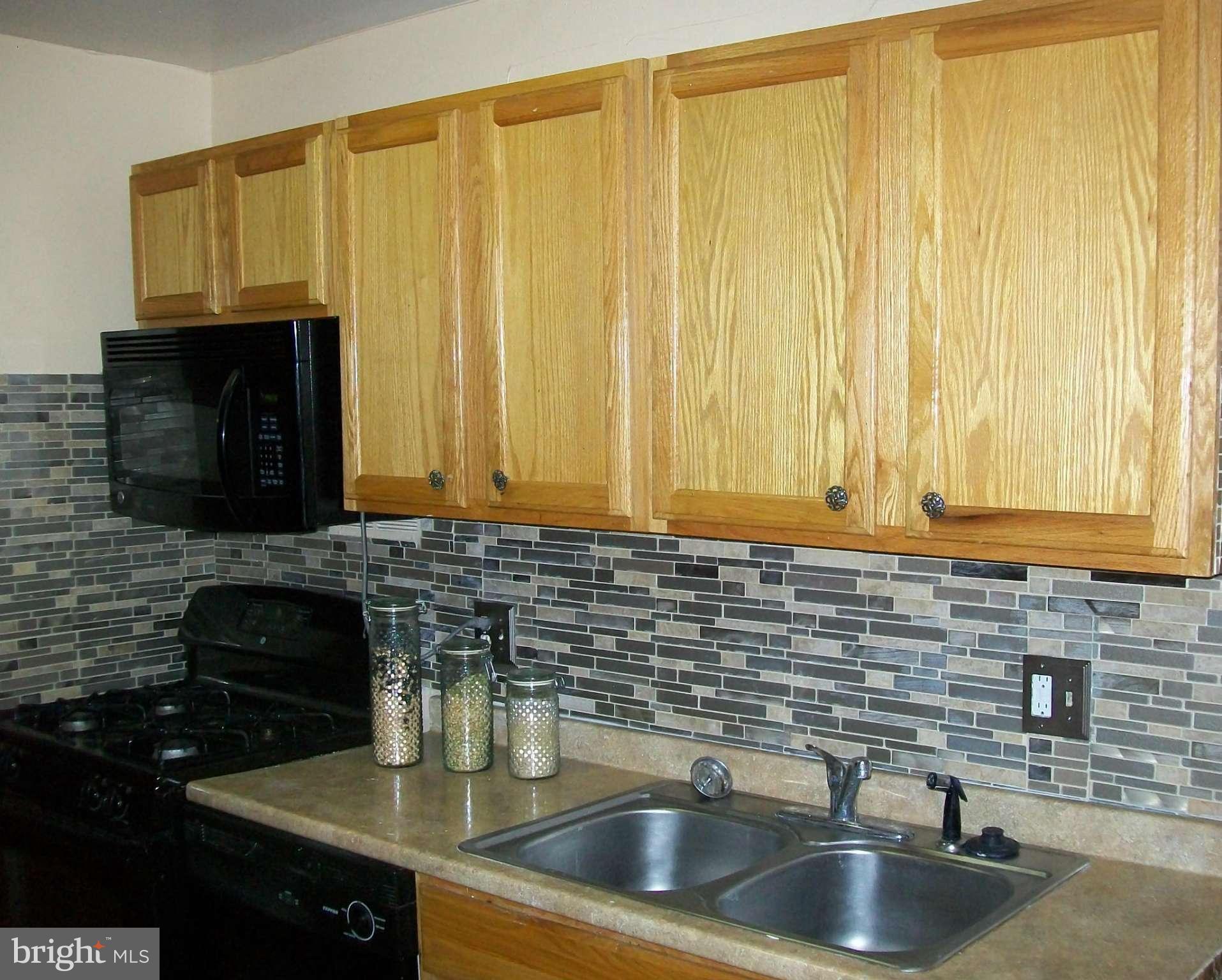 CHERRY GLEN CONDOS - Residential