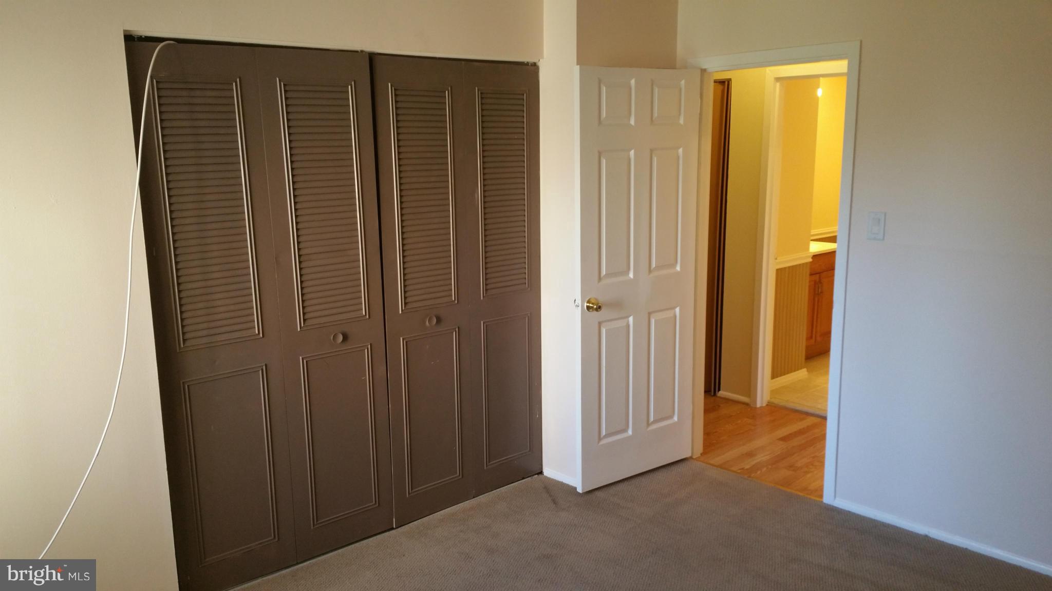 CHERRY GLEN CONDOS - Residential