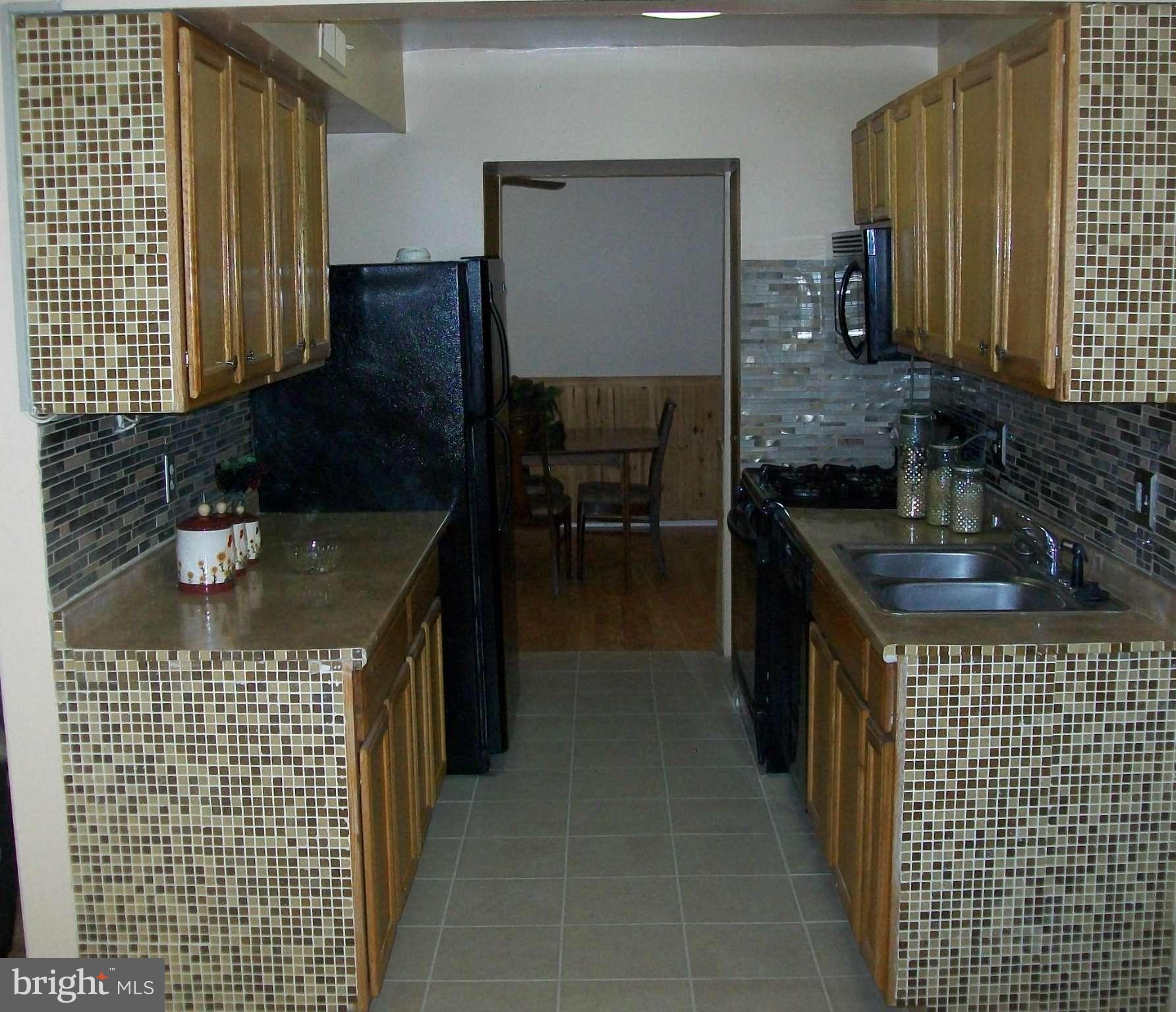 CHERRY GLEN CONDOS - Residential