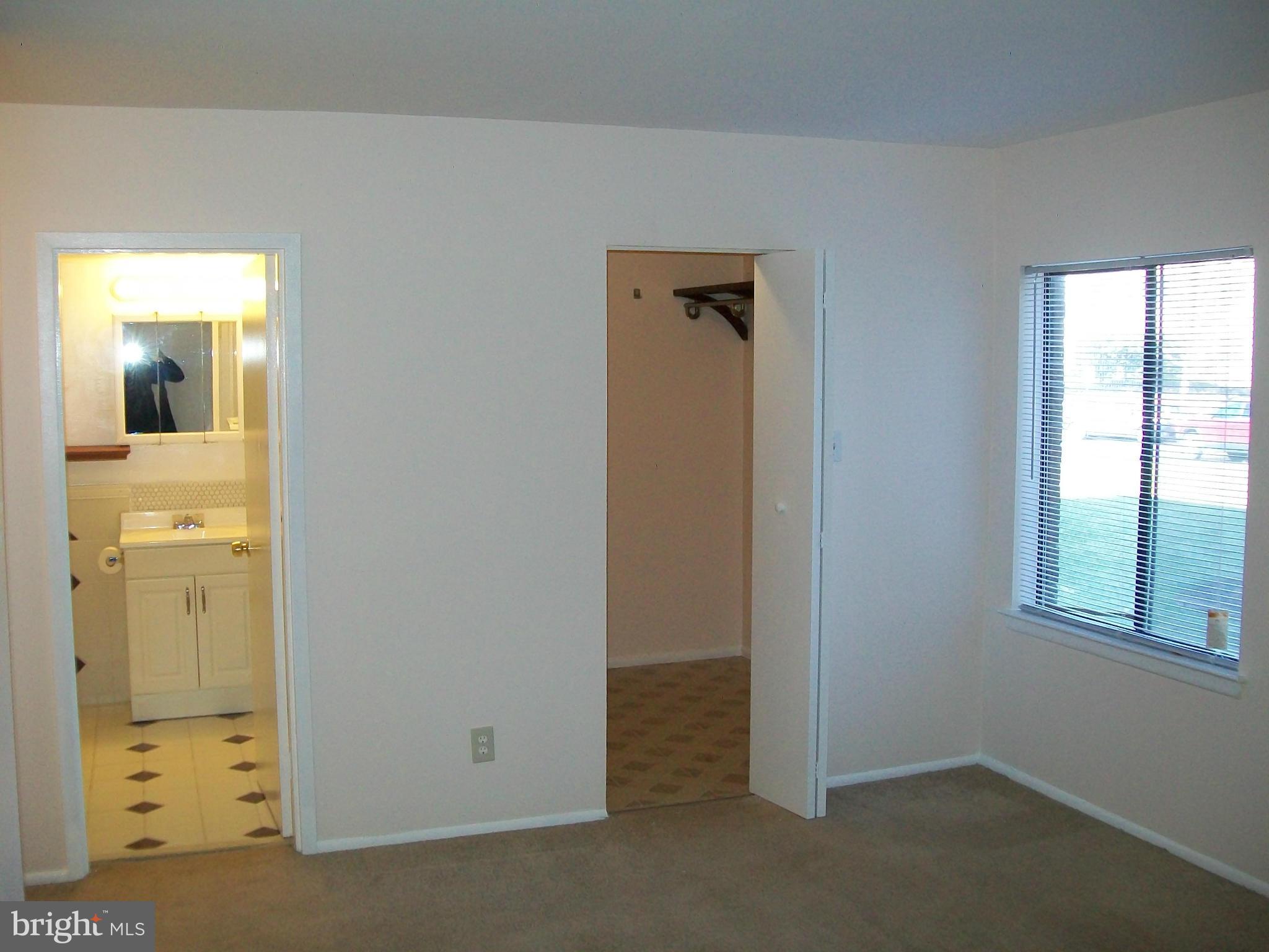 CHERRY GLEN CONDOS - Residential