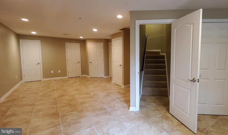 GREENBRIER HILLS - Residential