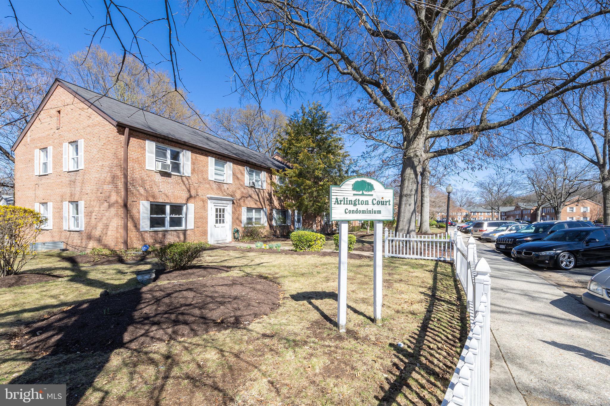 ARLINGTON COURT - Residential