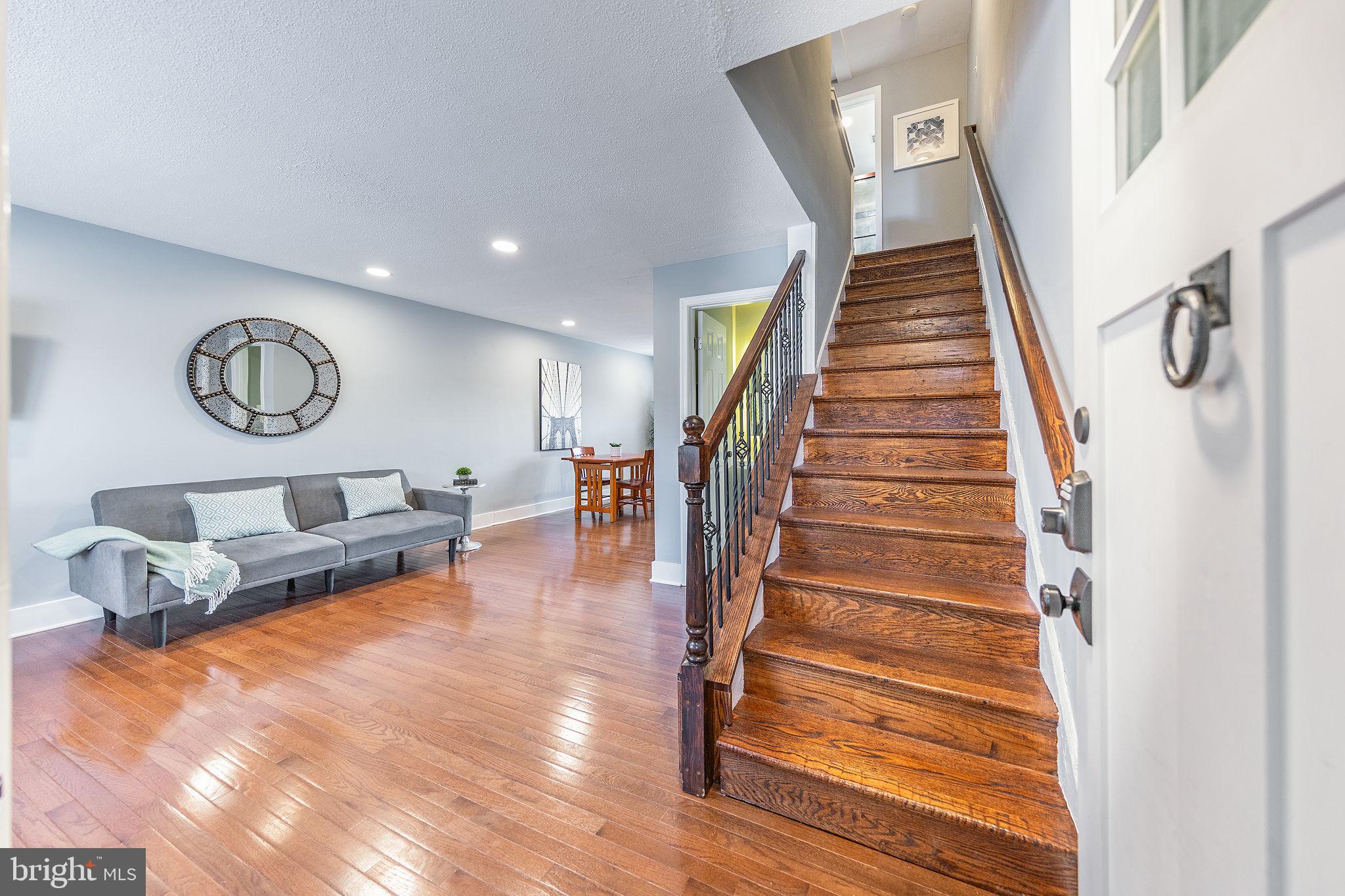 ARLINGTON COURT - Residential