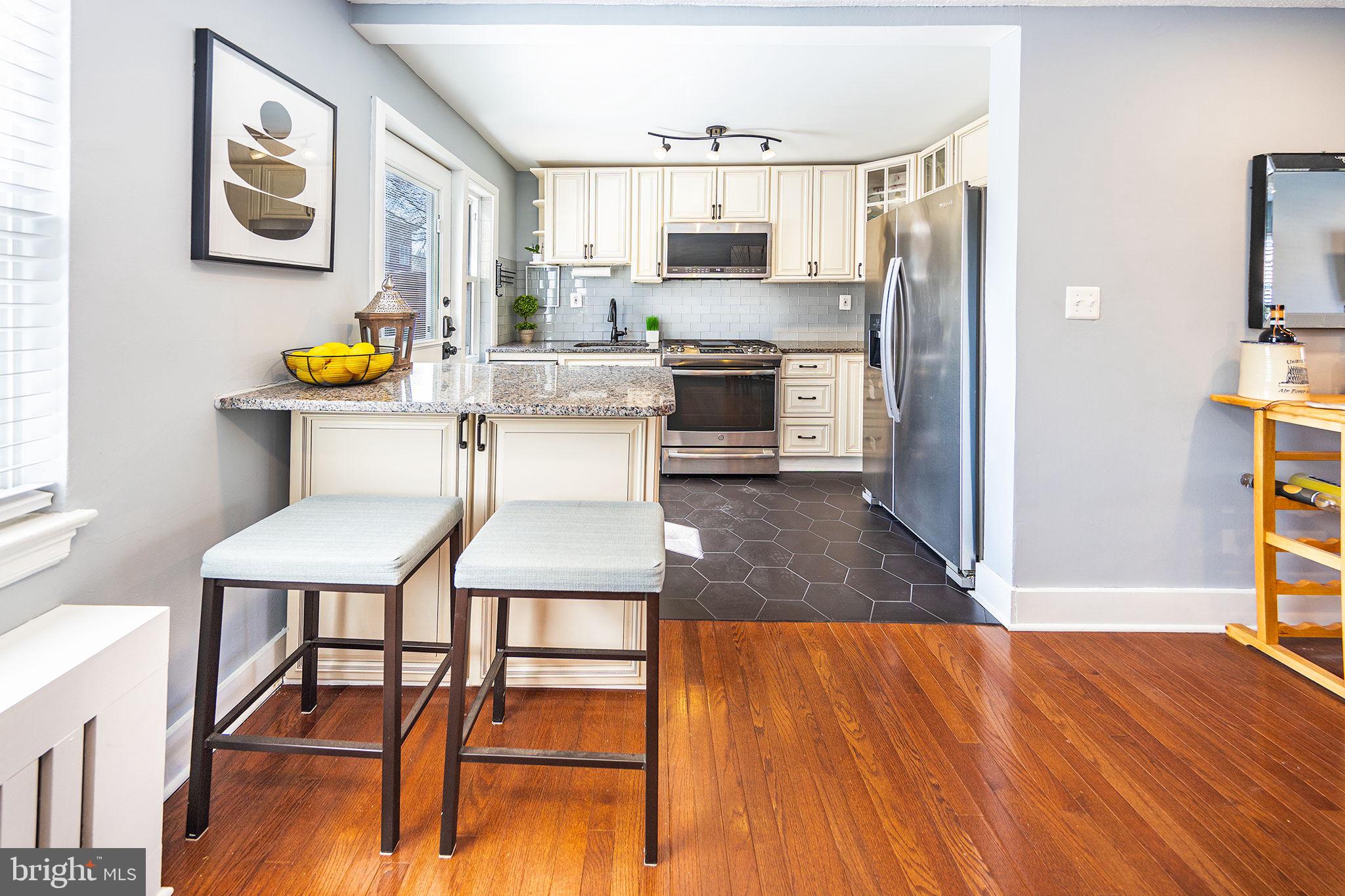 ARLINGTON COURT - Residential