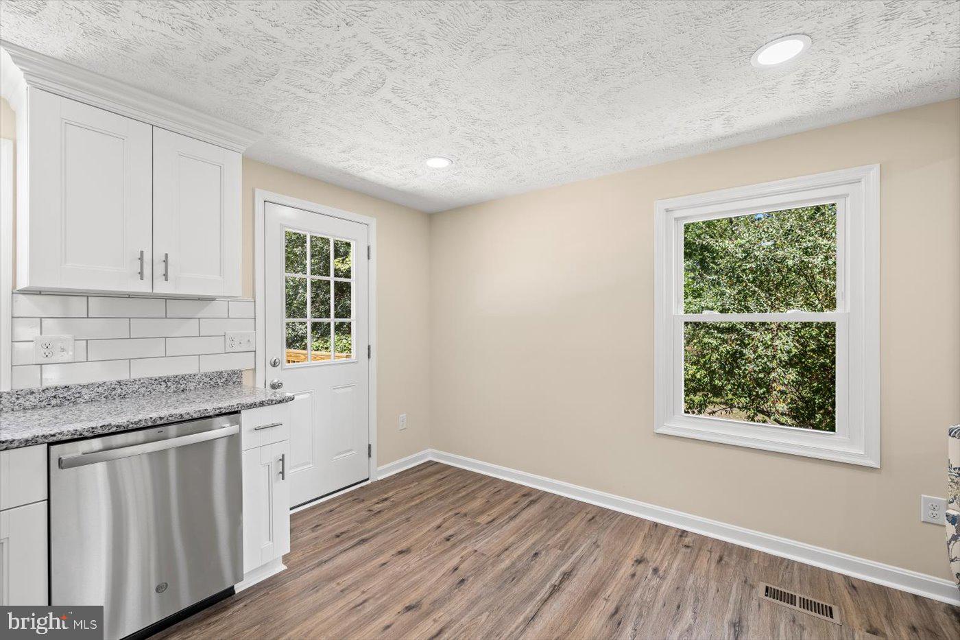 STAFFORD HEIGHTS - Residential