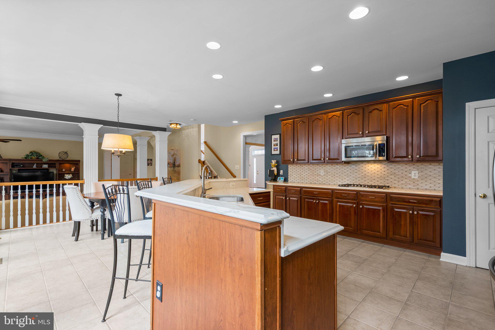 HAMPSHIRE GREENS - Residential