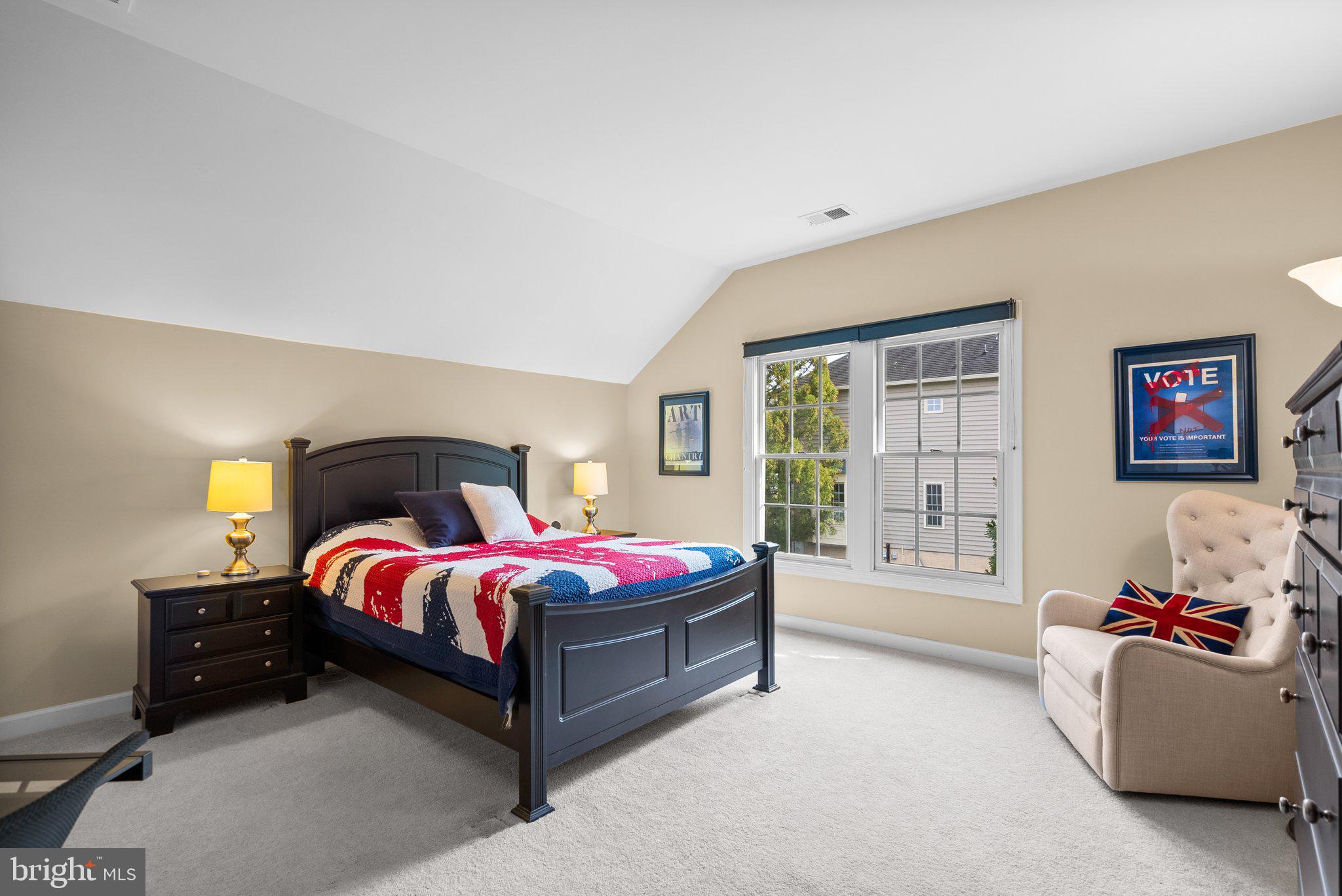 HAMPSHIRE GREENS - Residential