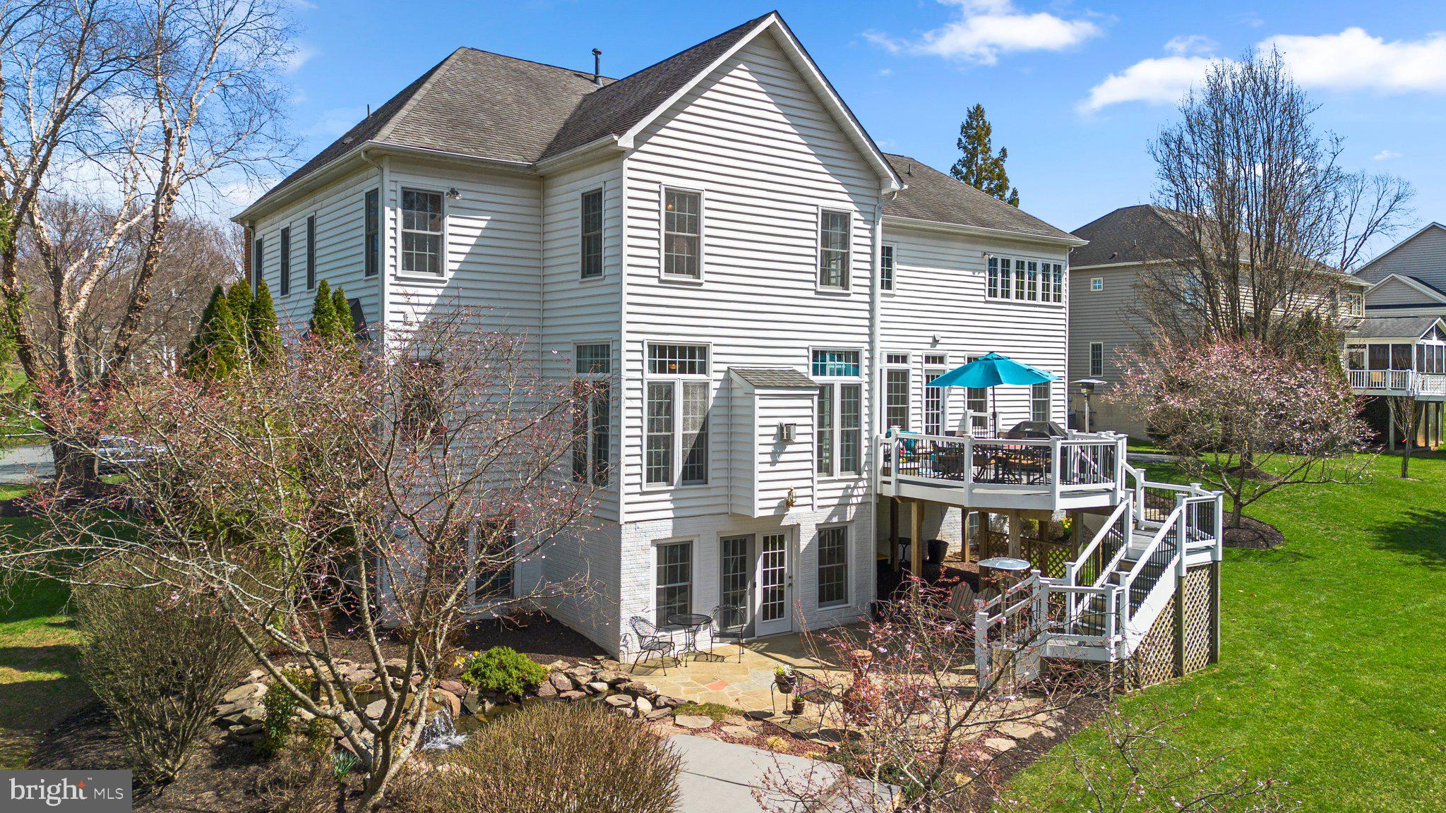 HAMPSHIRE GREENS - Residential