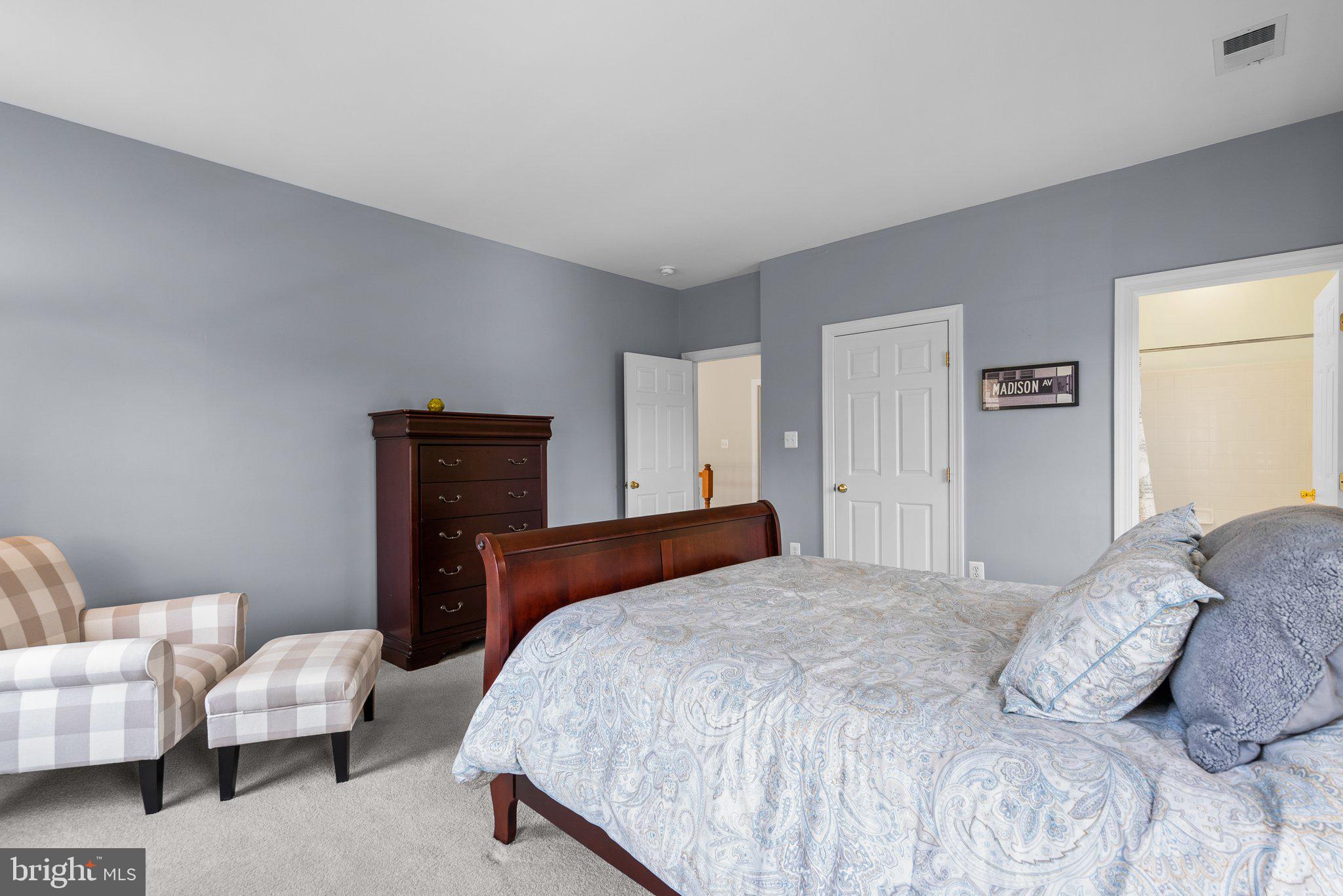 HAMPSHIRE GREENS - Residential