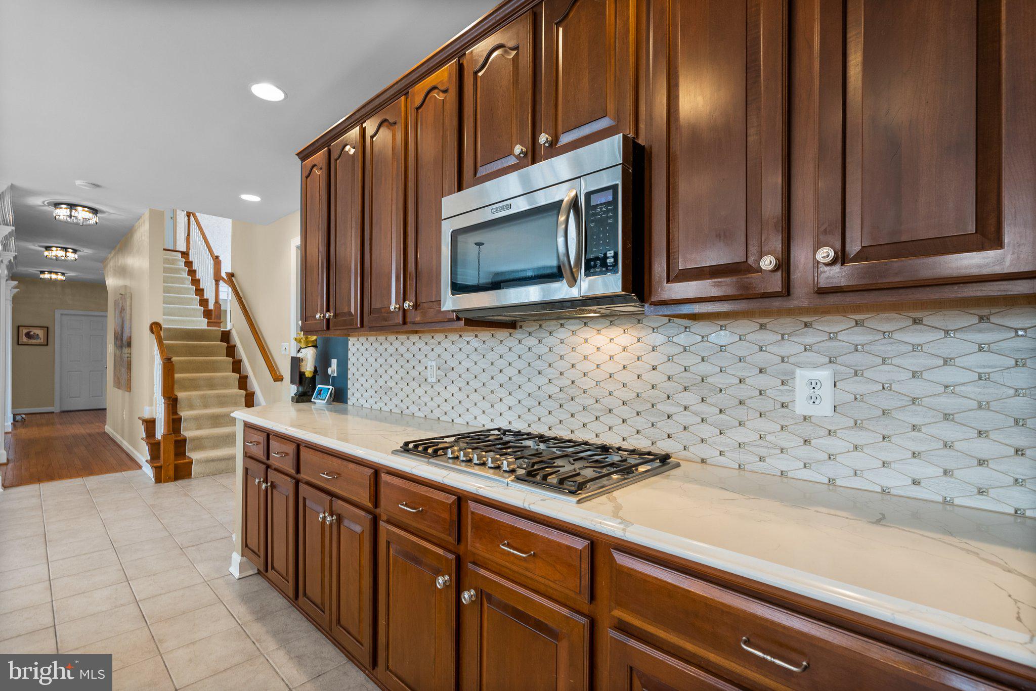 HAMPSHIRE GREENS - Residential