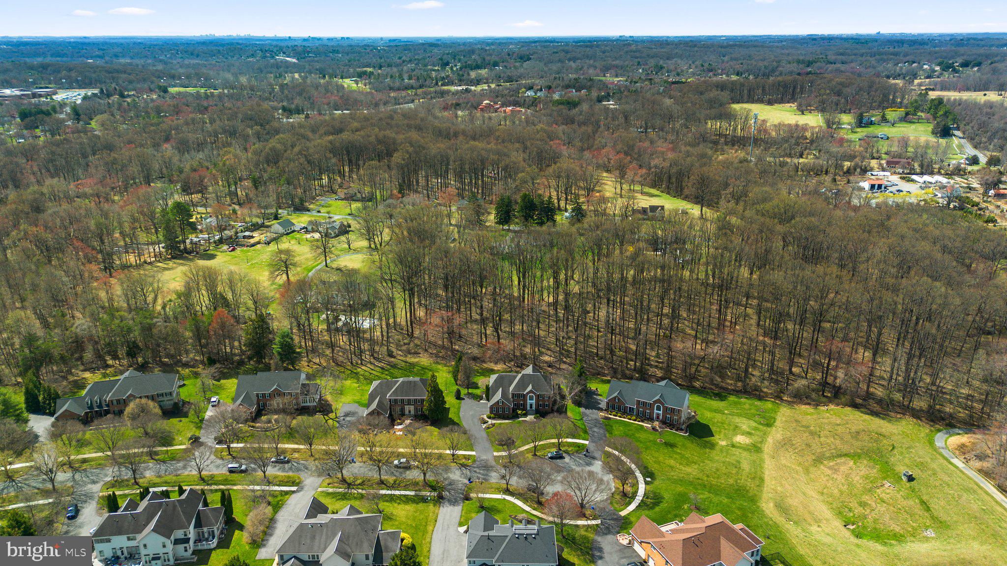 HAMPSHIRE GREENS - Residential