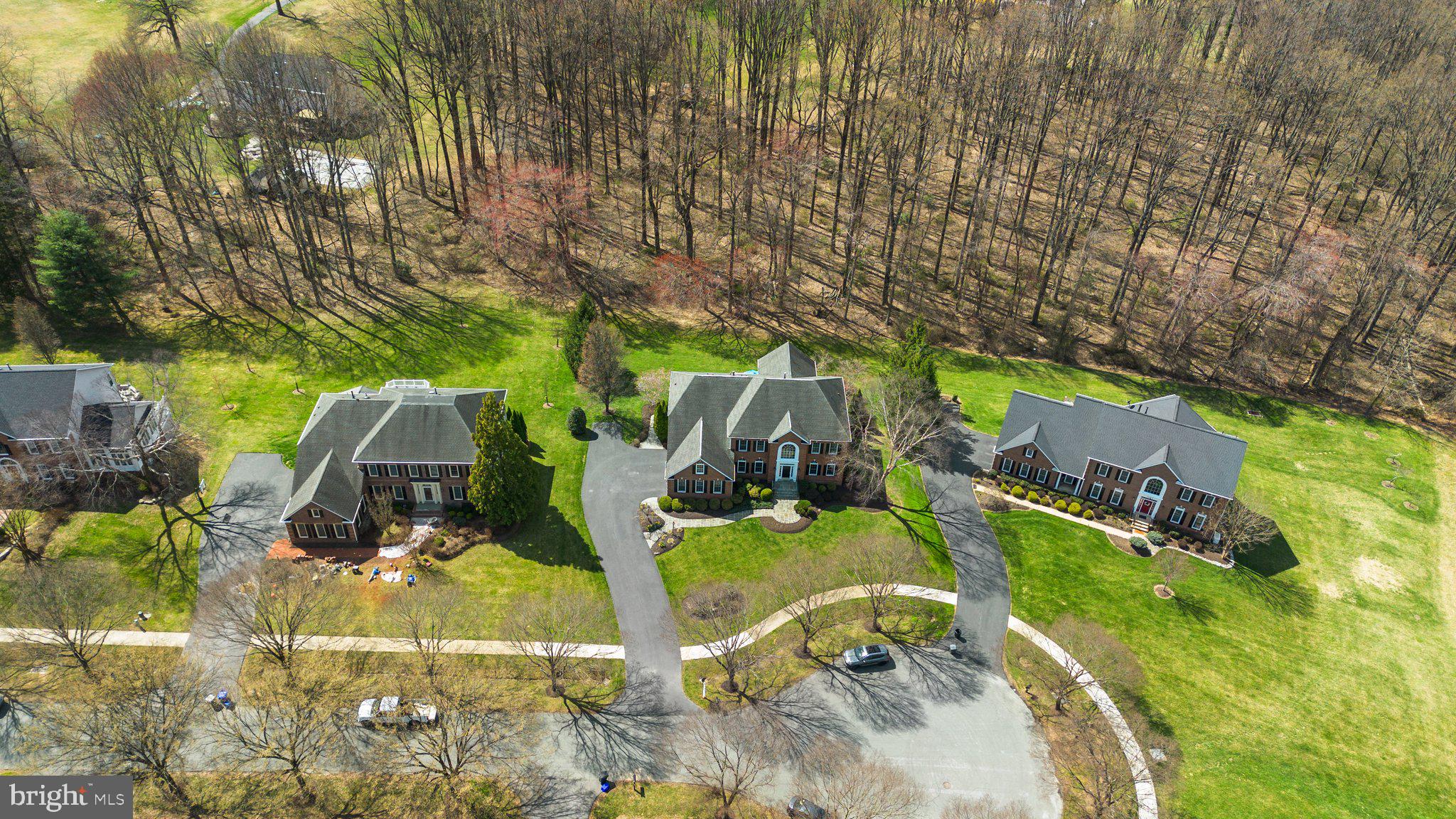 HAMPSHIRE GREENS - Residential