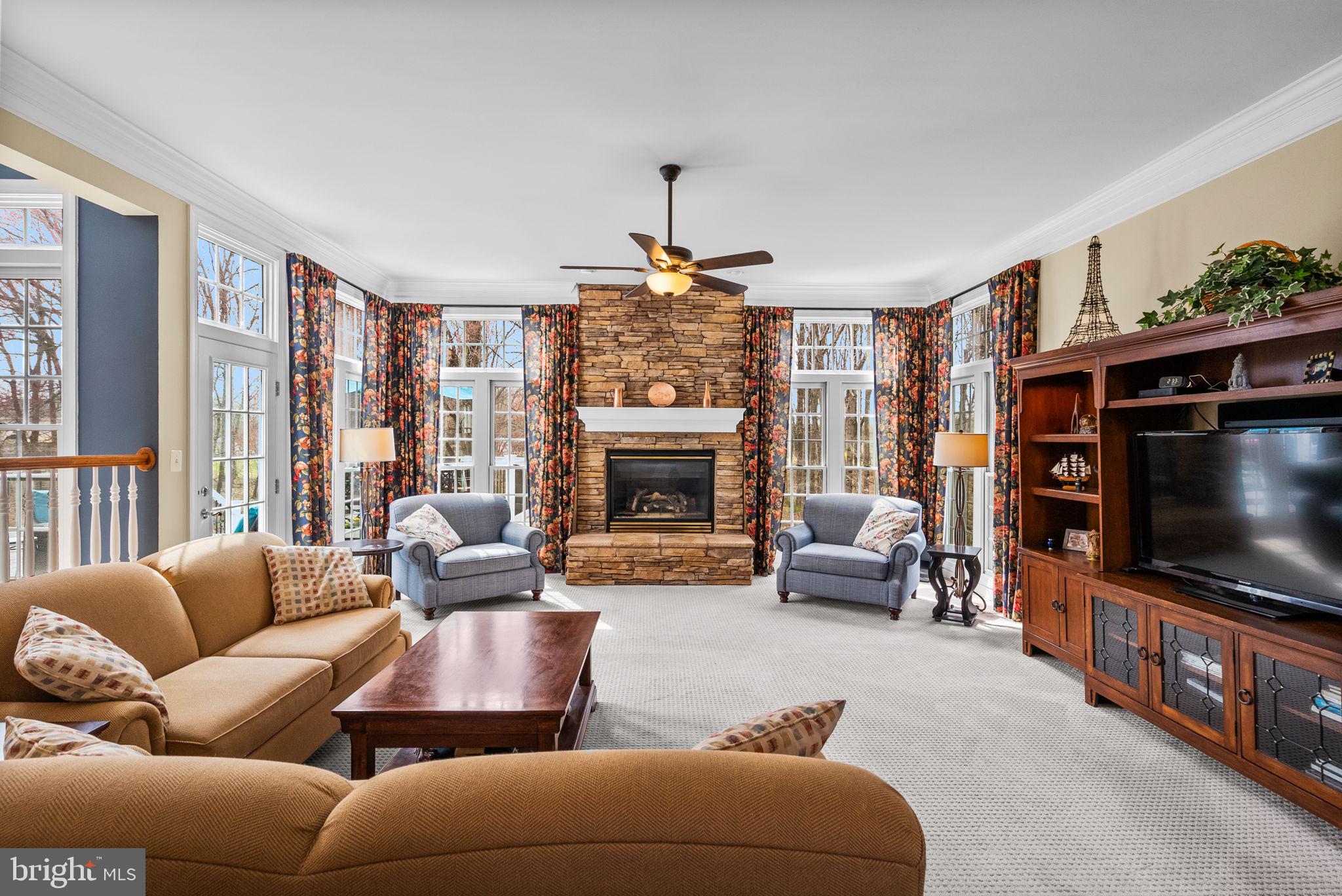 HAMPSHIRE GREENS - Residential