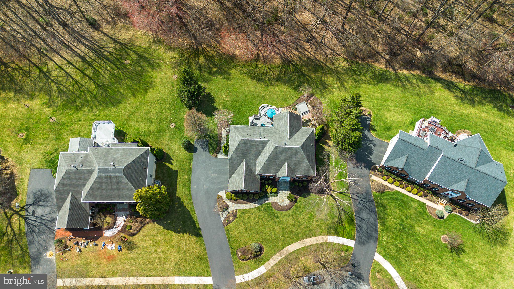 HAMPSHIRE GREENS - Residential