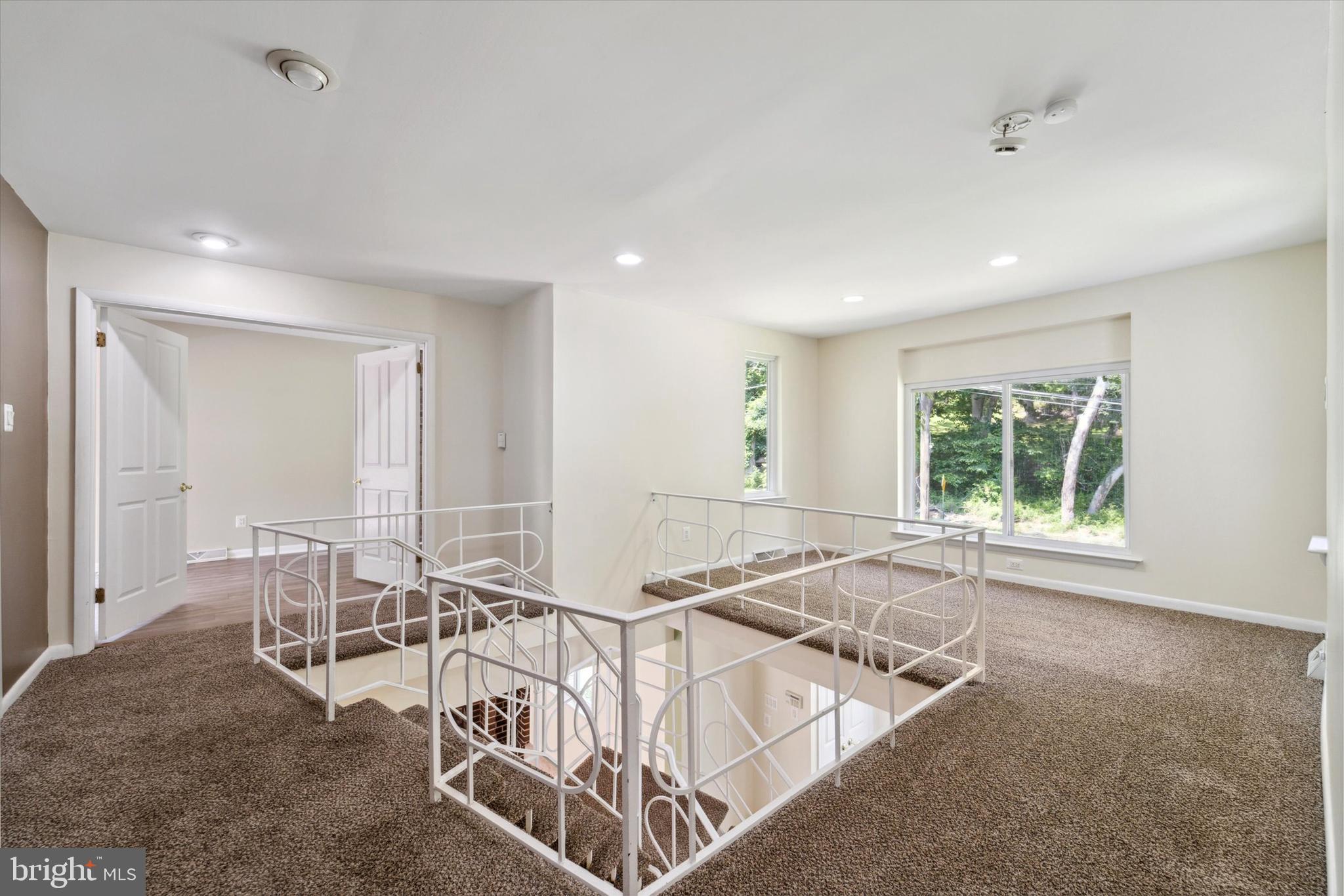 ROSE TREE WOODS - Residential