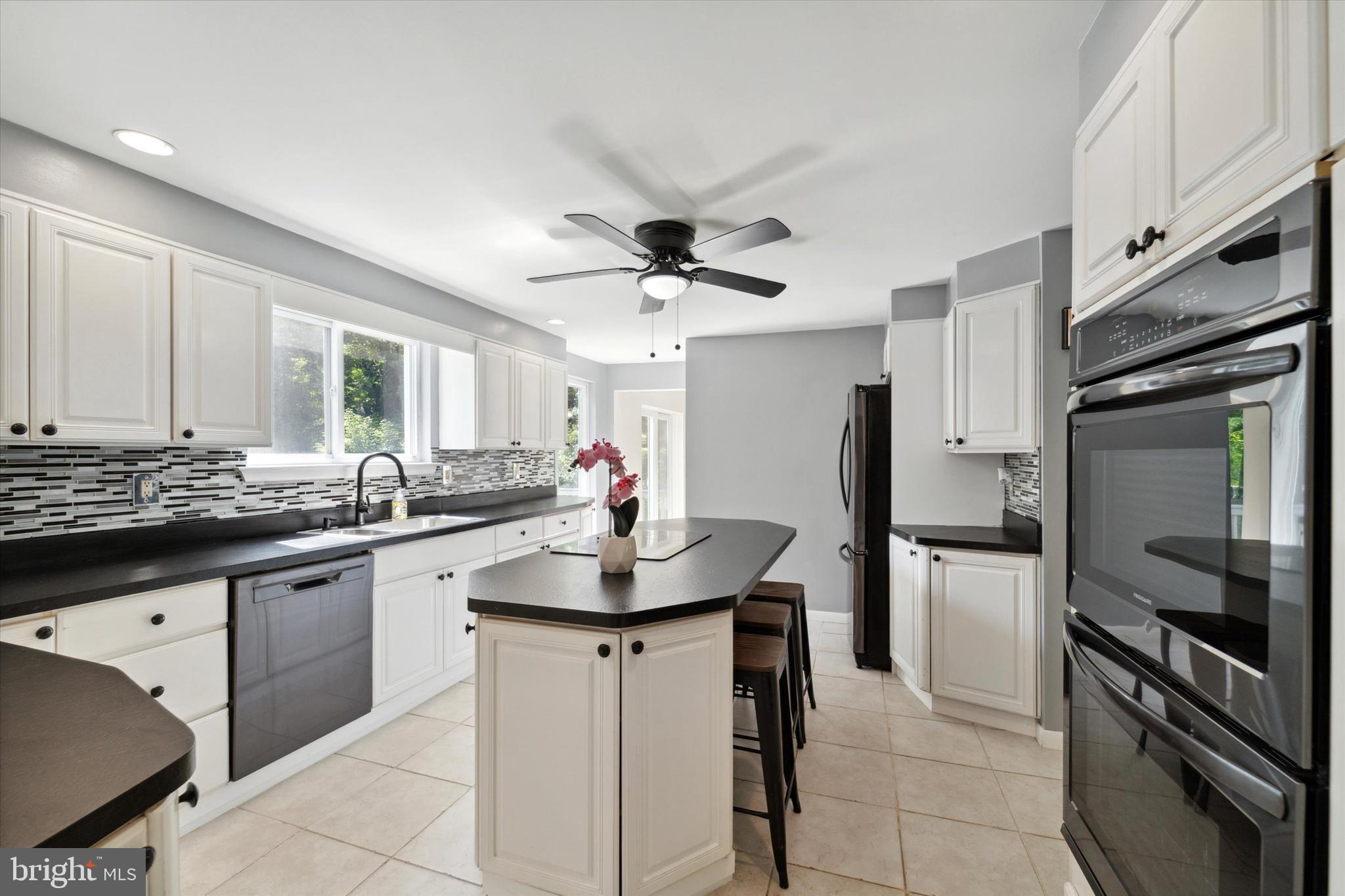 ROSE TREE WOODS - Residential