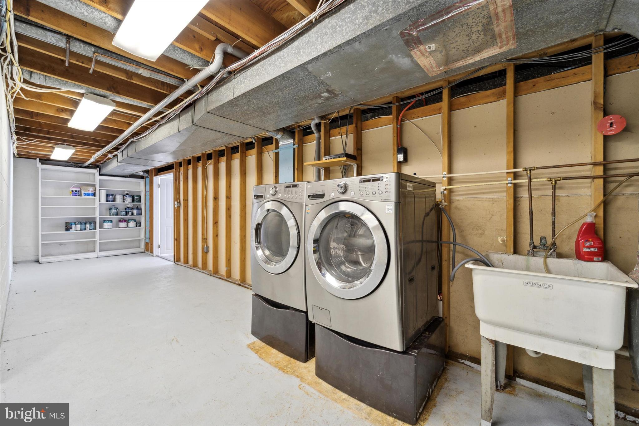 ROSE TREE WOODS - Residential