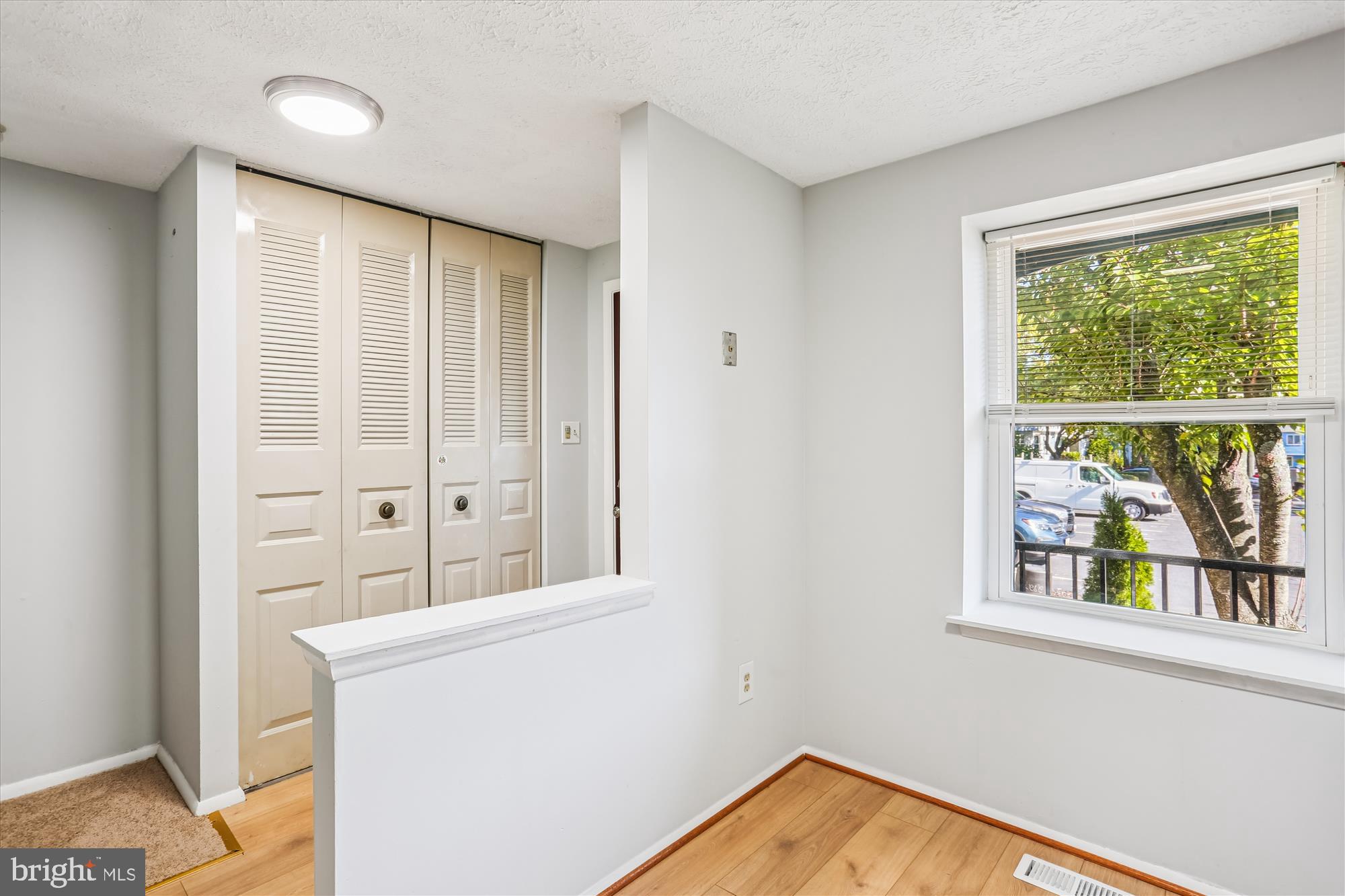 FAIRLAND - Residential