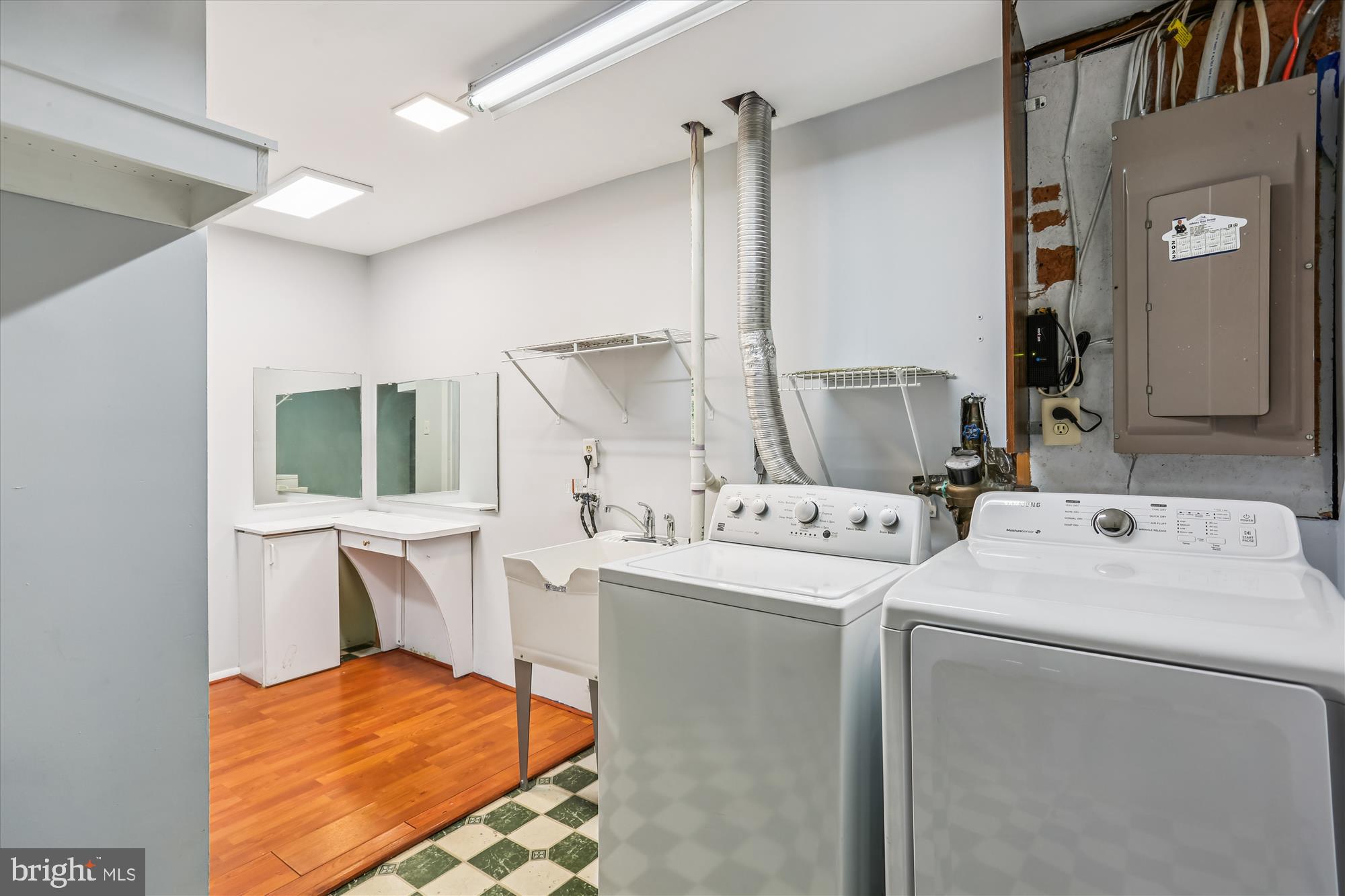 FAIRLAND - Residential