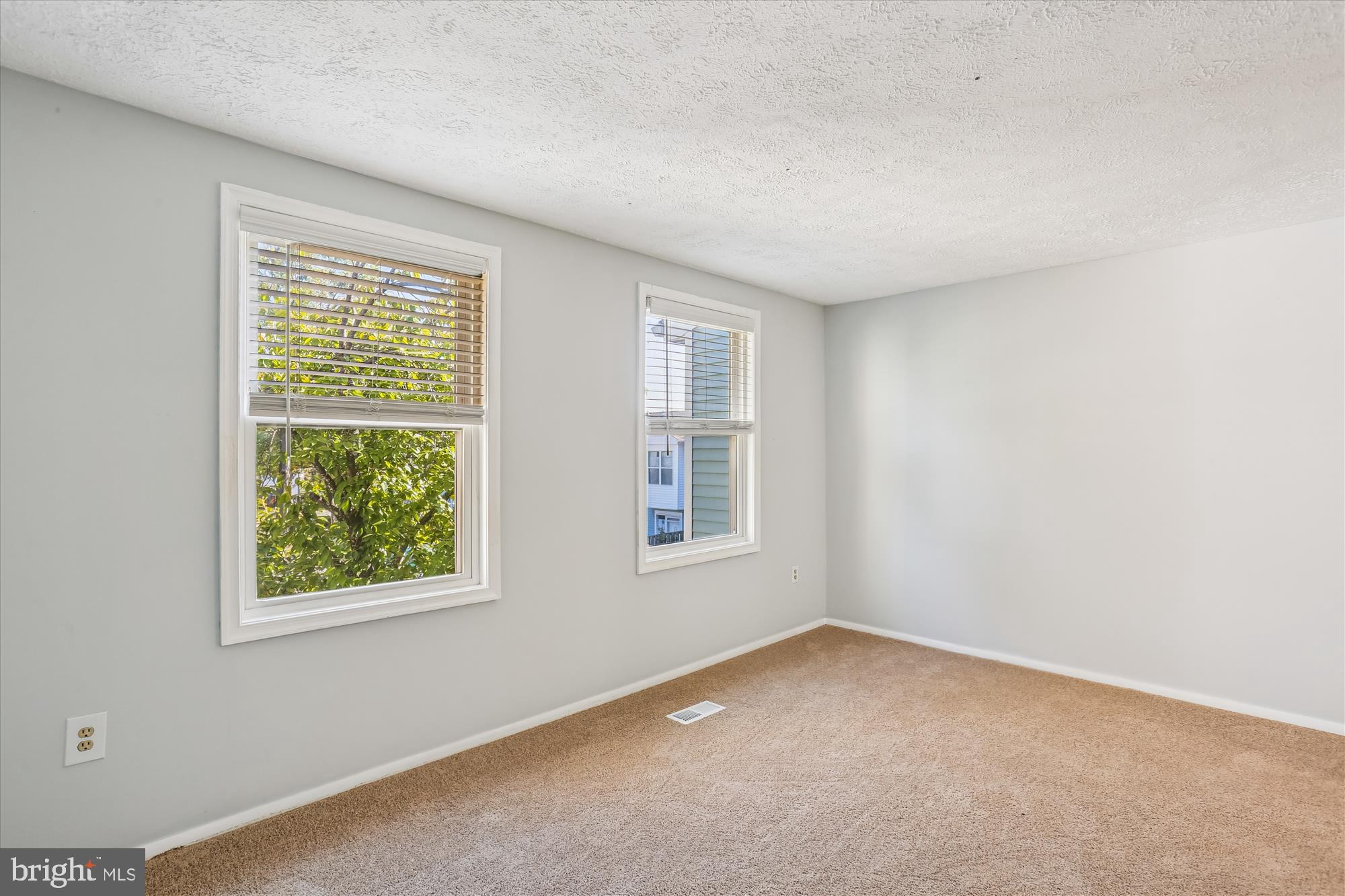 FAIRLAND - Residential