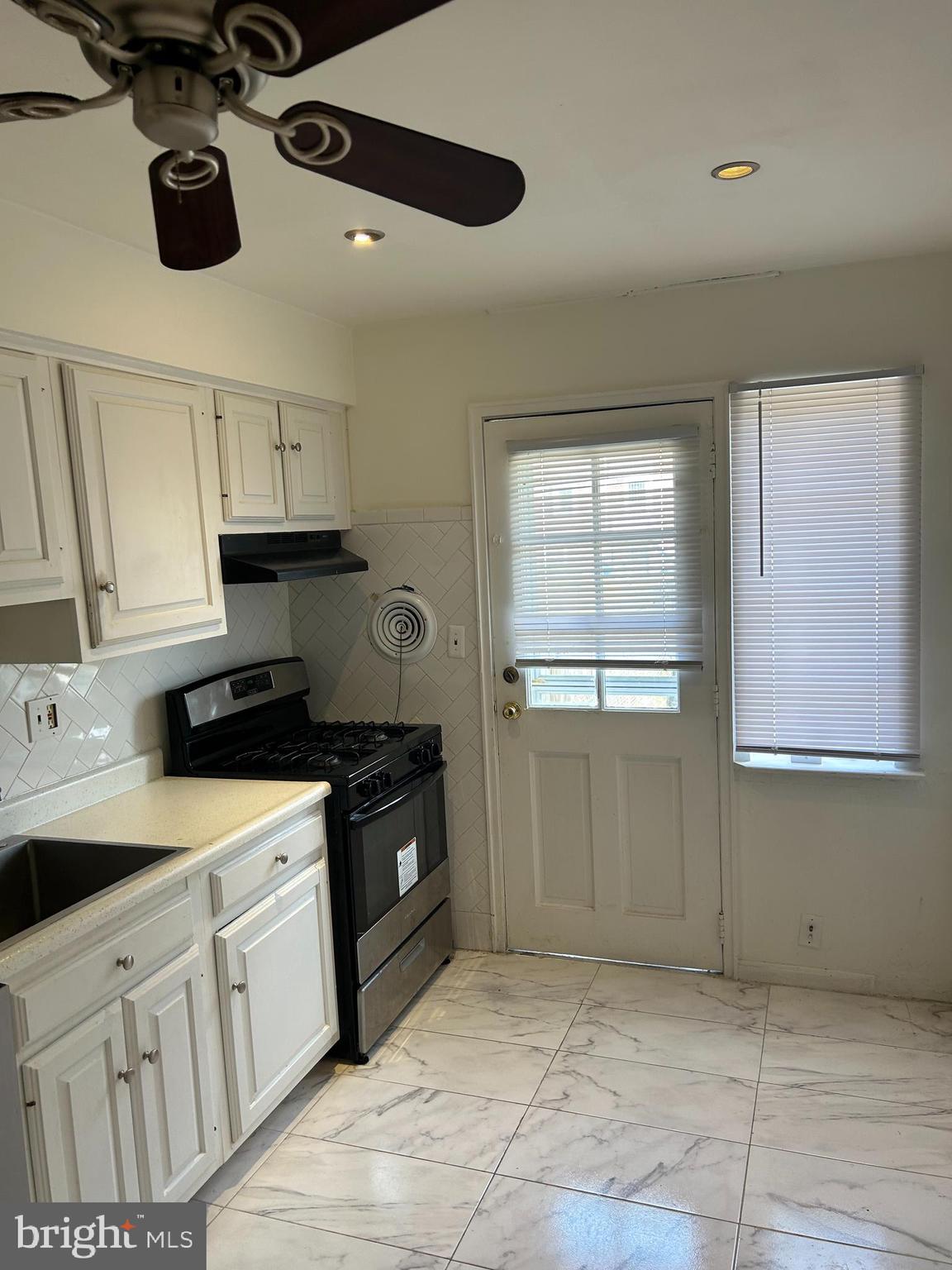 NORTHWOOD - Residential Lease