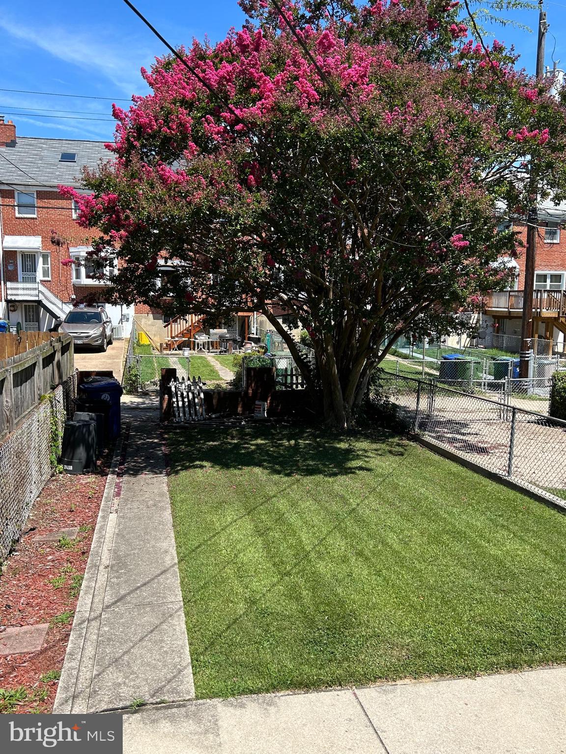 NORTHWOOD - Residential Lease