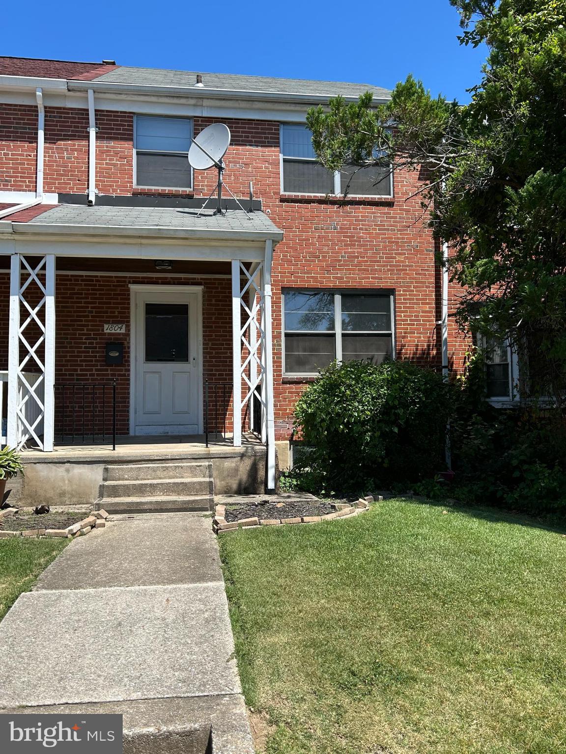 Invitation to view this Northwood townhouse.  Close and walking distance to Morgan State.  Three bedrooms w/central air, gas heat and lovely rear yard makes for comfortable living.  Knotty pine basement   All appliances and ceiling fans give one the feel of a home well cared for. Possession is timely enough to spend your forthcoming holidays.  Put the turkey in the refrigerator soon! 
https://apply.link/G4Zfboc