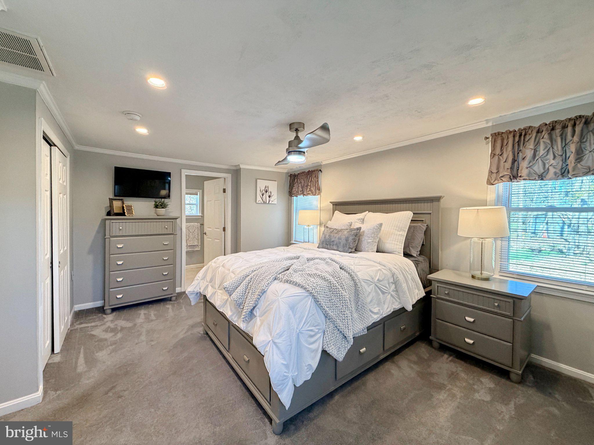 HAWTHORNE SPRINGS - Residential