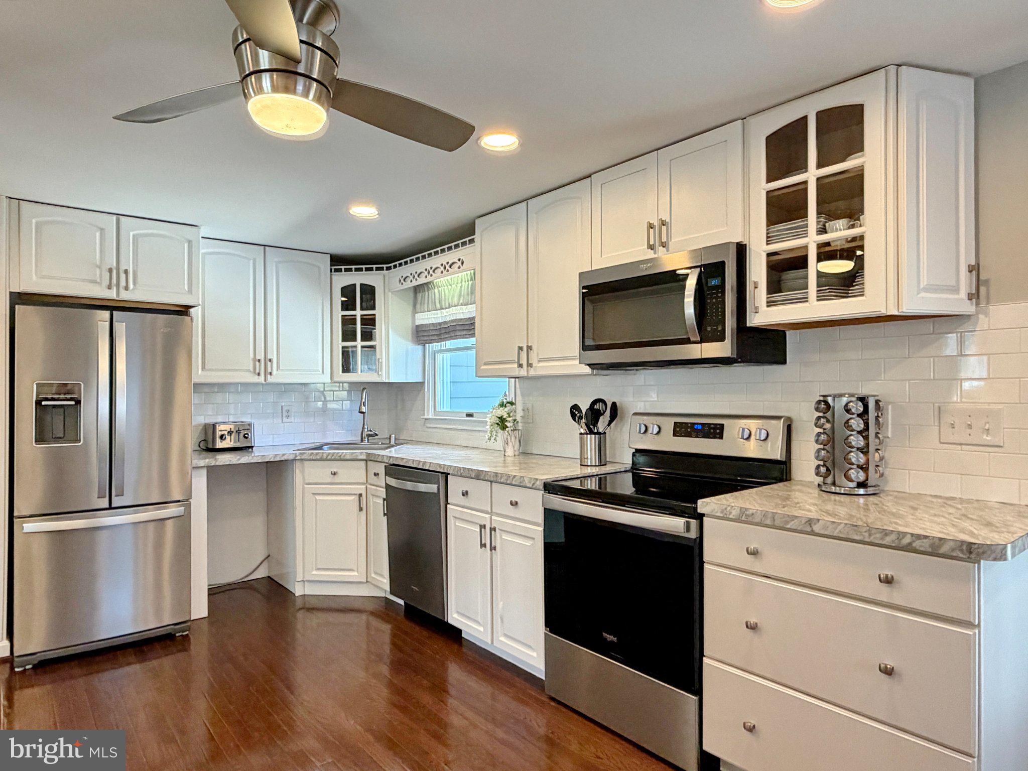 HAWTHORNE SPRINGS - Residential