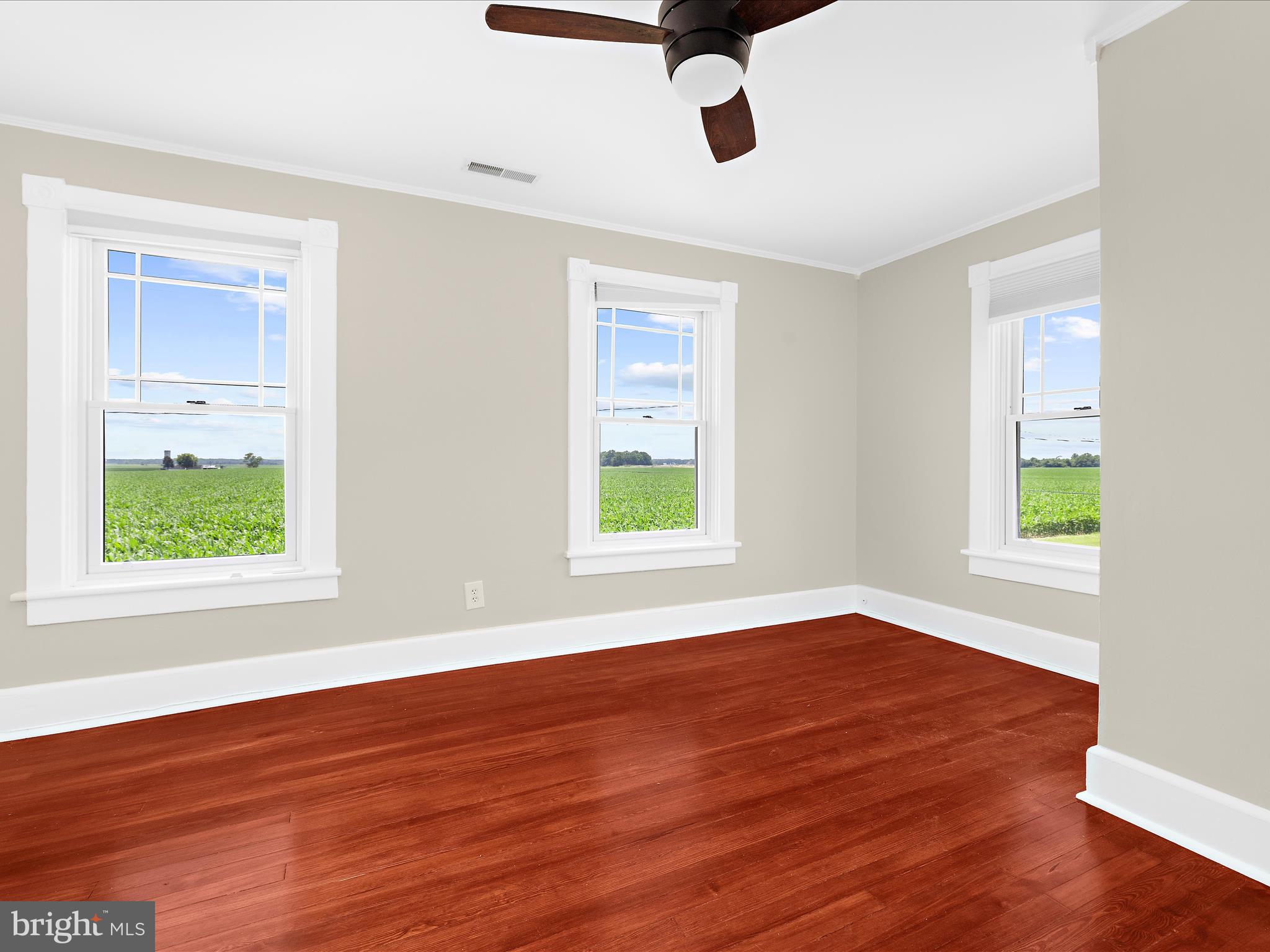 INGLESIDE - Residential