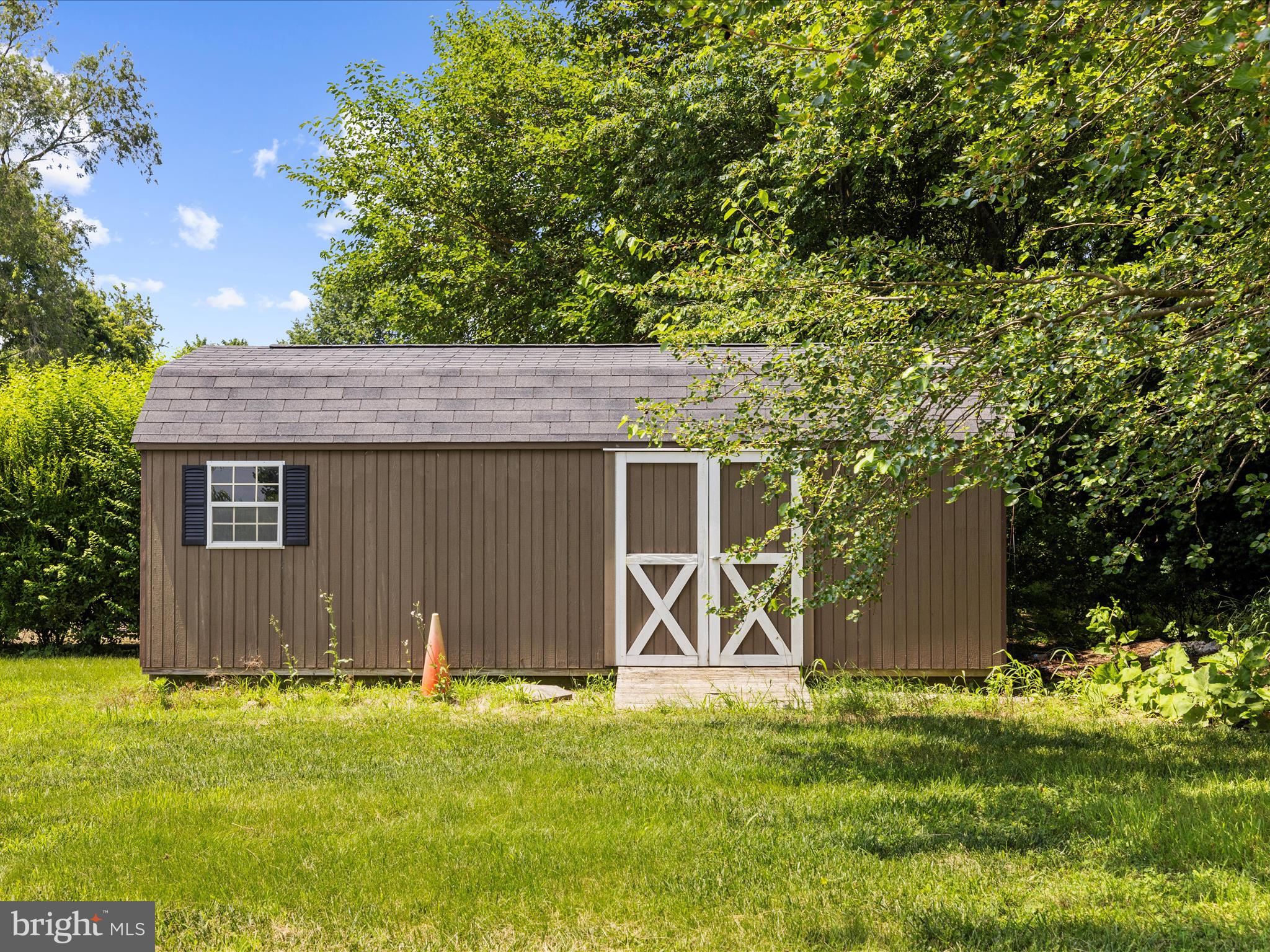 INGLESIDE - Residential